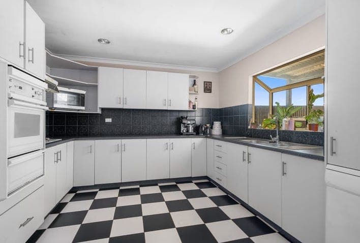 26 Roberts Street, Kalgoorlie WA 6430, Kalgoorlie - Thumbnail 2