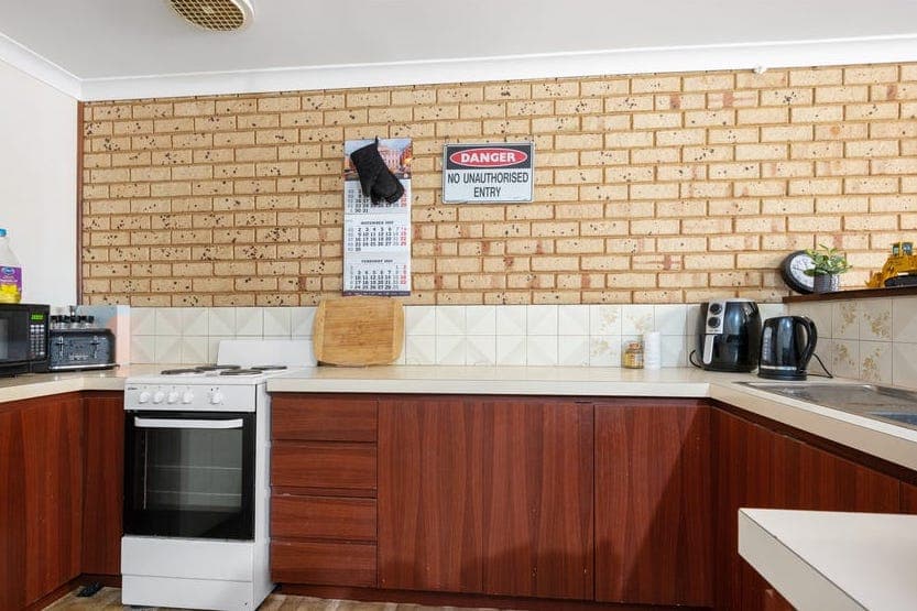 2/106 Wittenoom Street, West Lamington WA 6430, West Lamington - Thumbnail 4