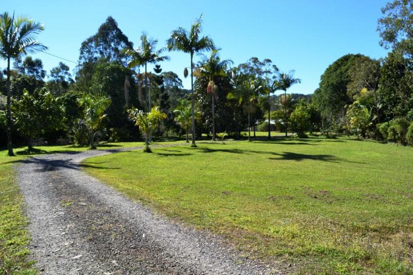 8 SHEKINAH Court, Woombye, Woombye - Thumbnail 2