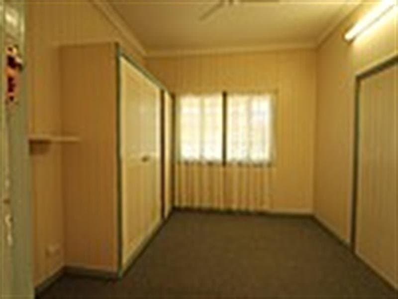 45 Glebe Road, Newtown - Thumbnail 3