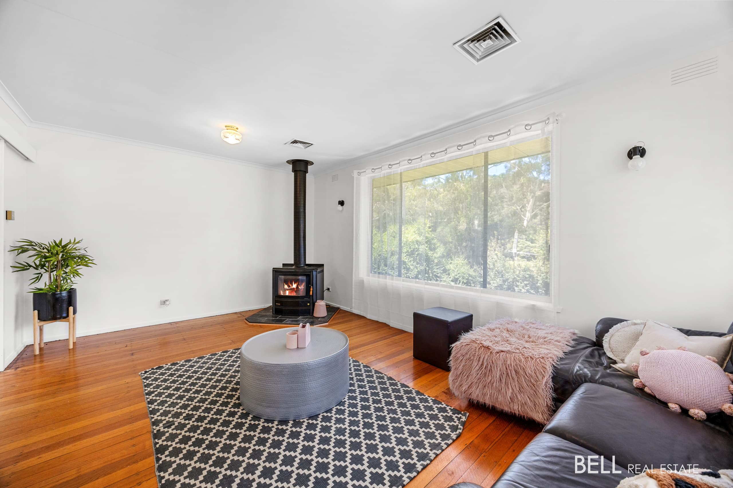 45 Woods Point Road, WARBURTON, Warburton - Thumbnail 3
