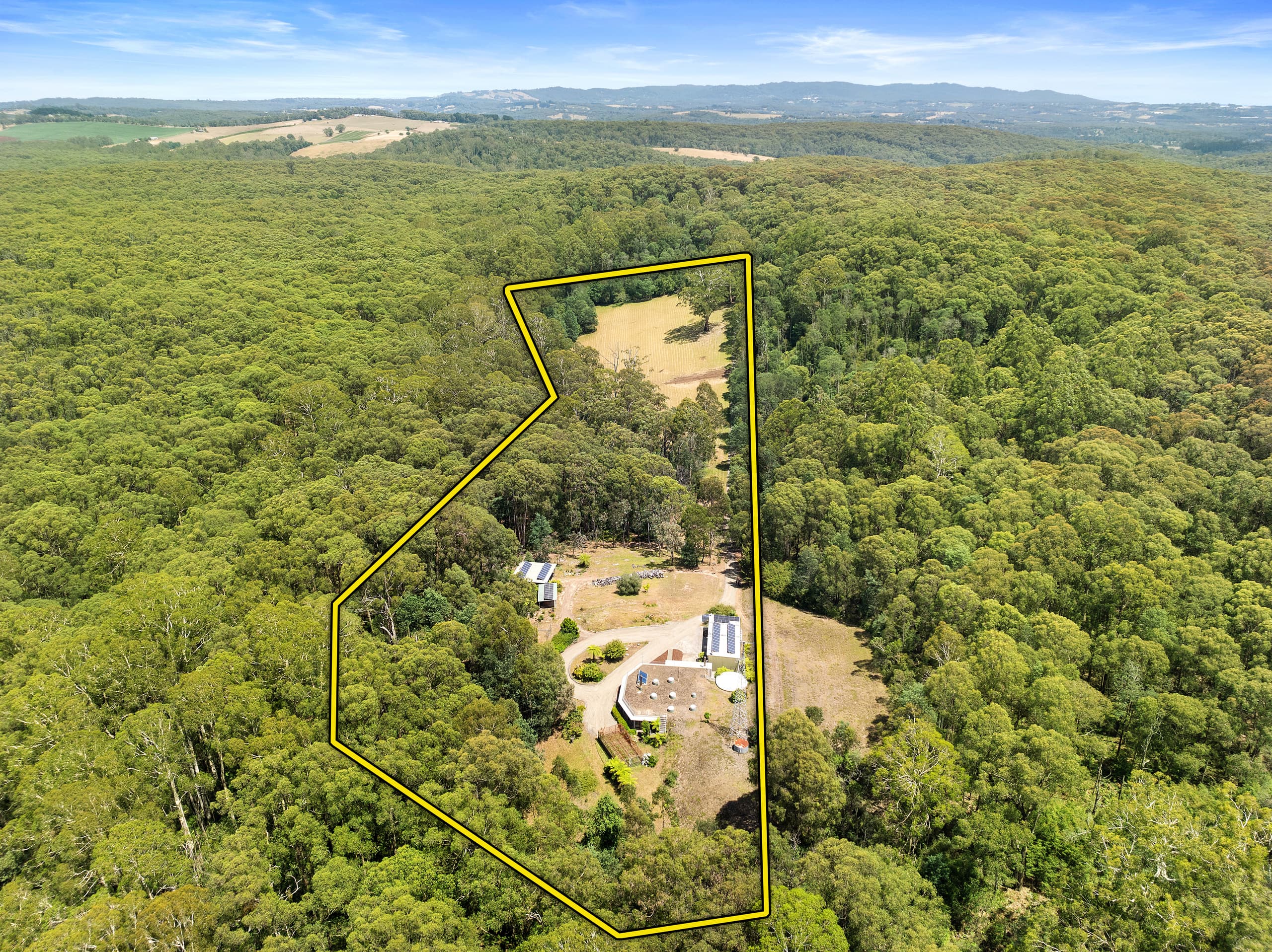 35 Aukland Drive, YELLINGBO, Yellingbo - Thumbnail 3