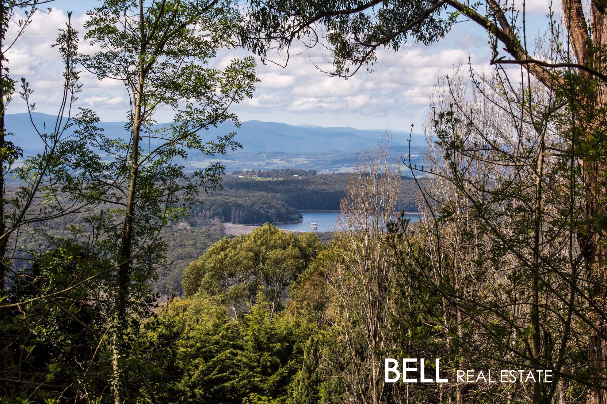 20 Caroline Crescent, KALORAMA, Kalorama - Thumbnail 2