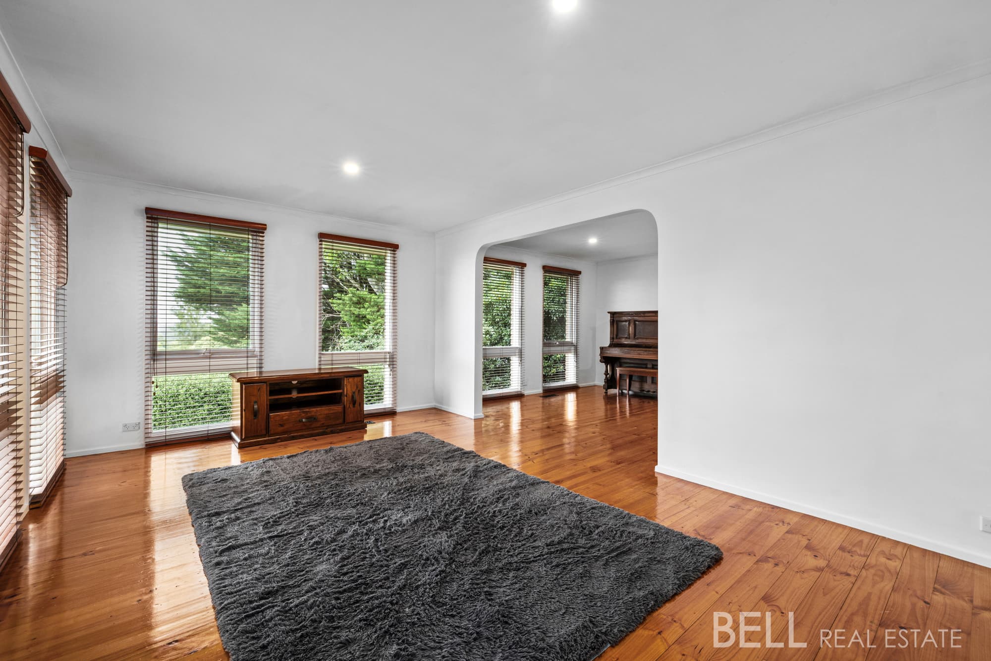 23 Mundara Drive, RINGWOOD, Ringwood - Thumbnail 4