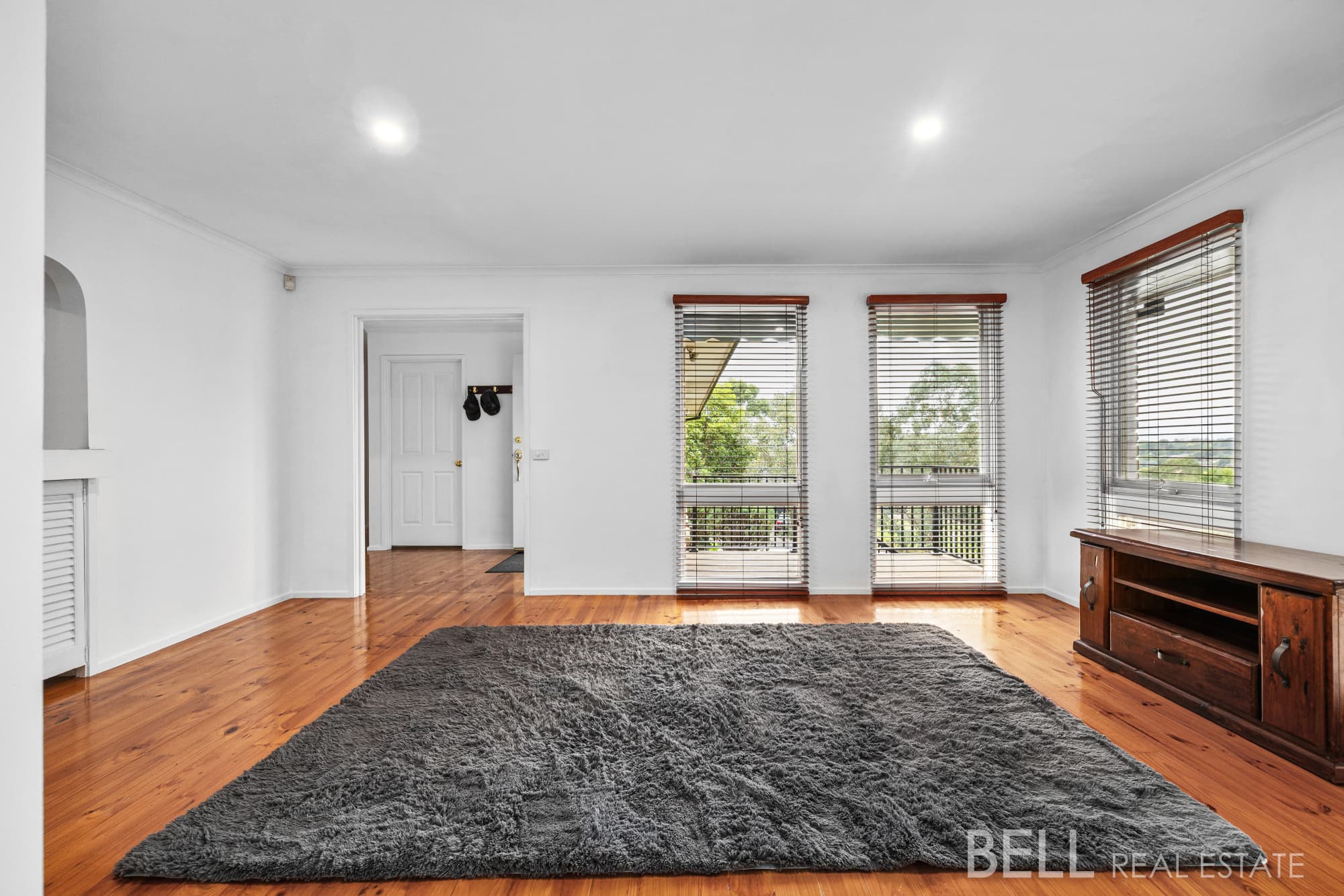 23 Mundara Drive, RINGWOOD, Ringwood - Thumbnail 3