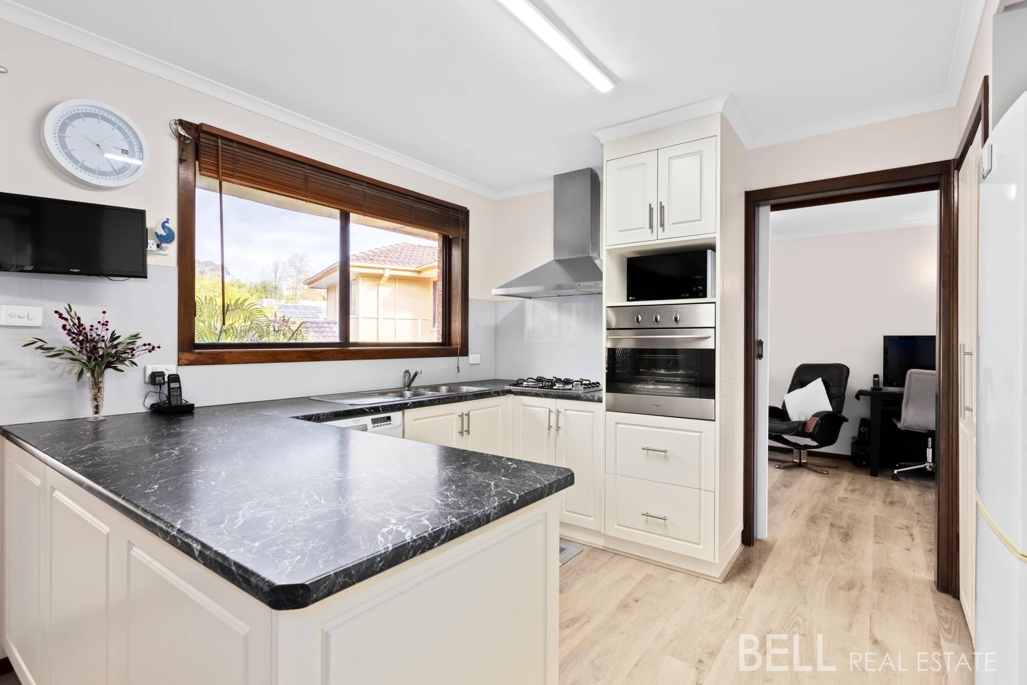 44 Regina Street, KILSYTH, Kilsyth - Thumbnail 4