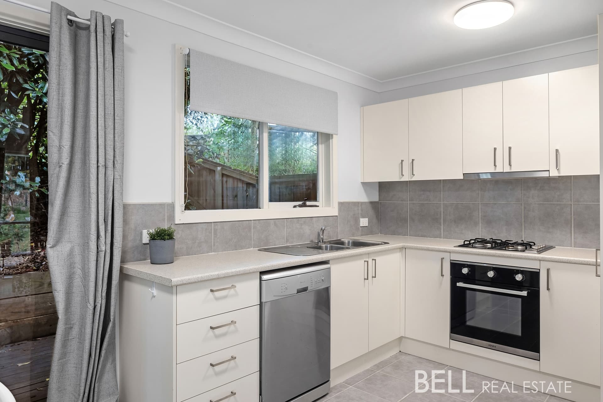 1/5 Boronia Crescent, COCKATOO, Cockatoo - Thumbnail 6