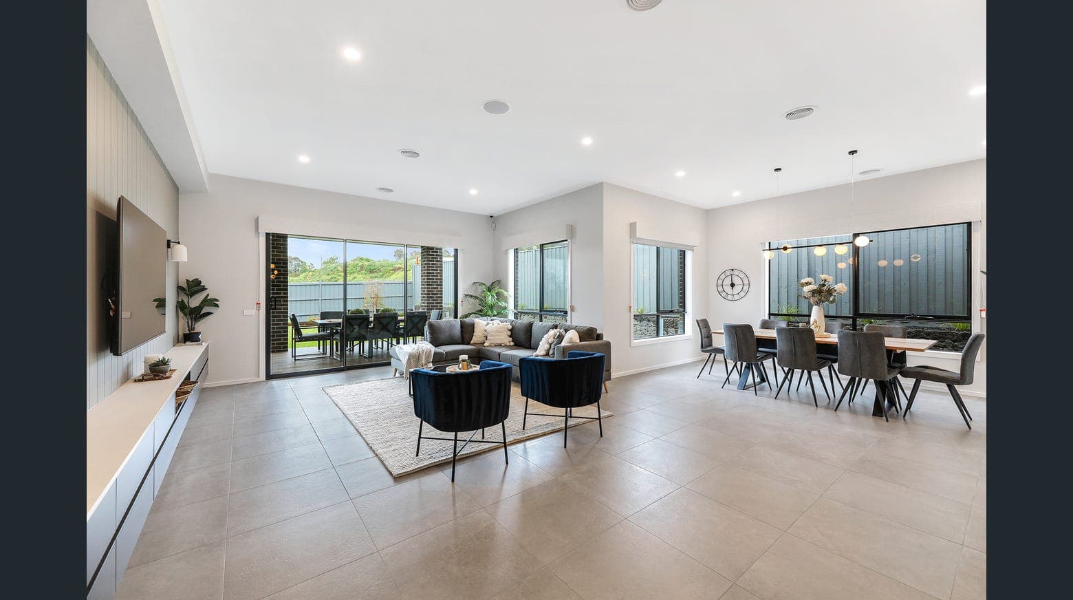 2 Russell Road, GEMBROOK, Gembrook - Thumbnail 3