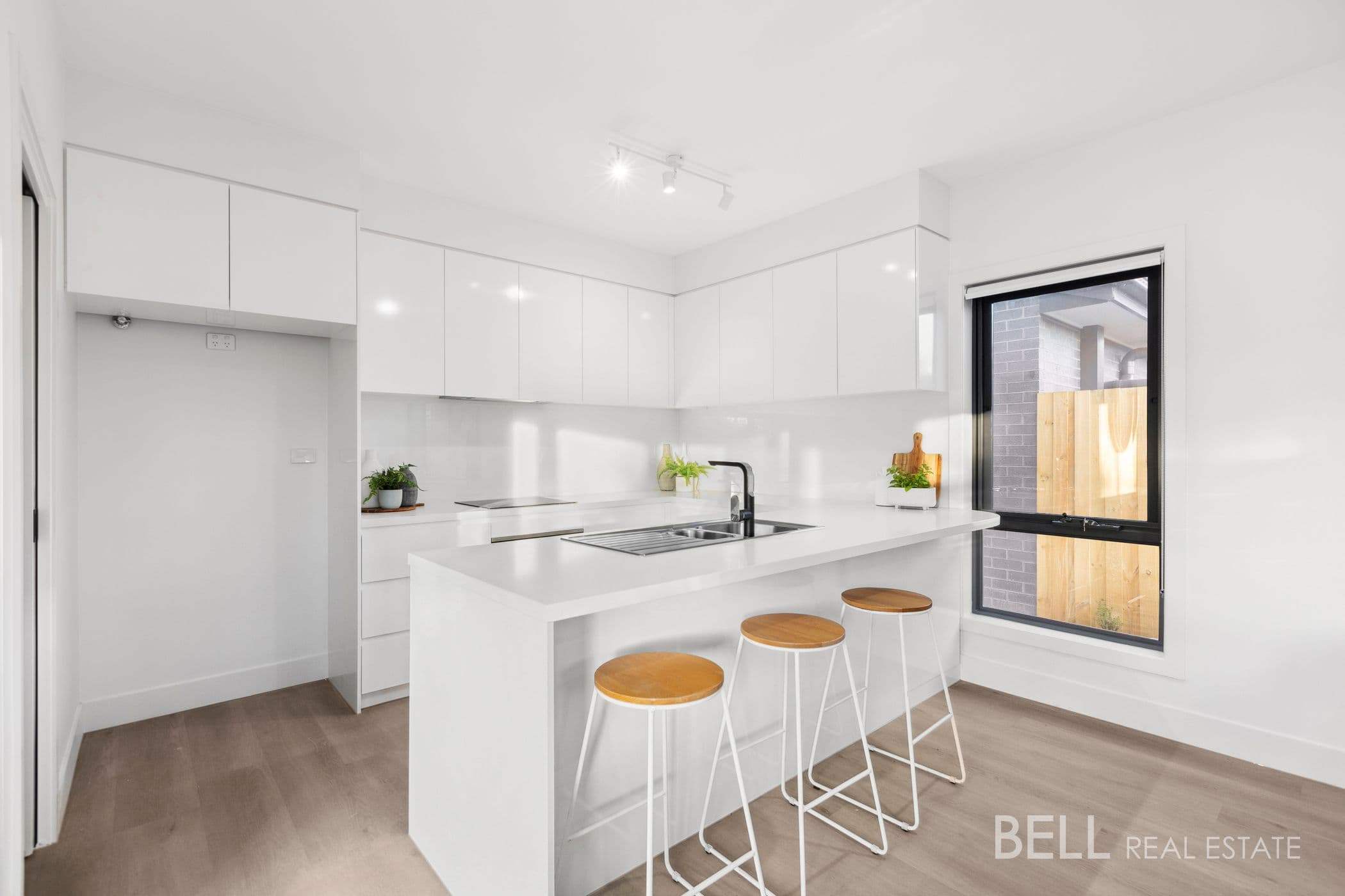 60 Dunbarton Drive, WANTIRNA, Wantirna - Thumbnail 5