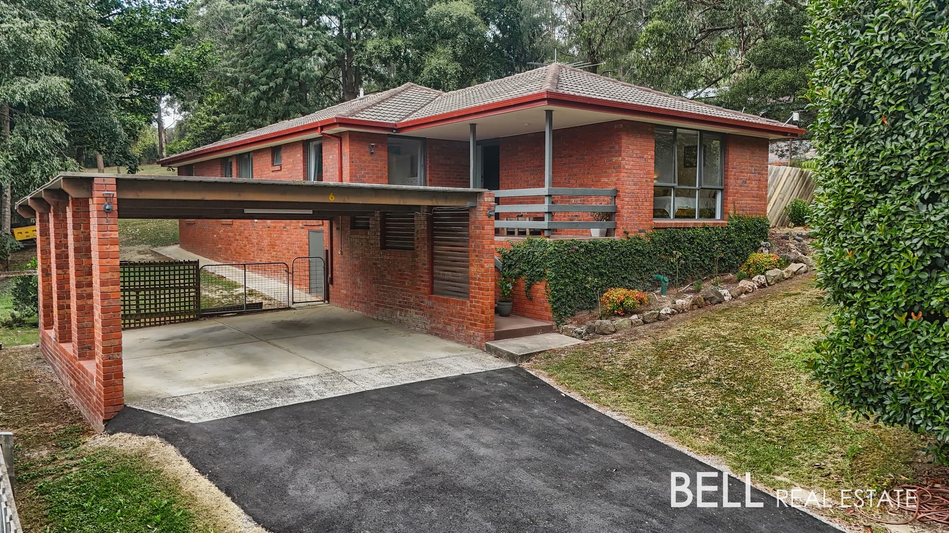 6 Belgrave Avenue, COCKATOO, Cockatoo - Image 1