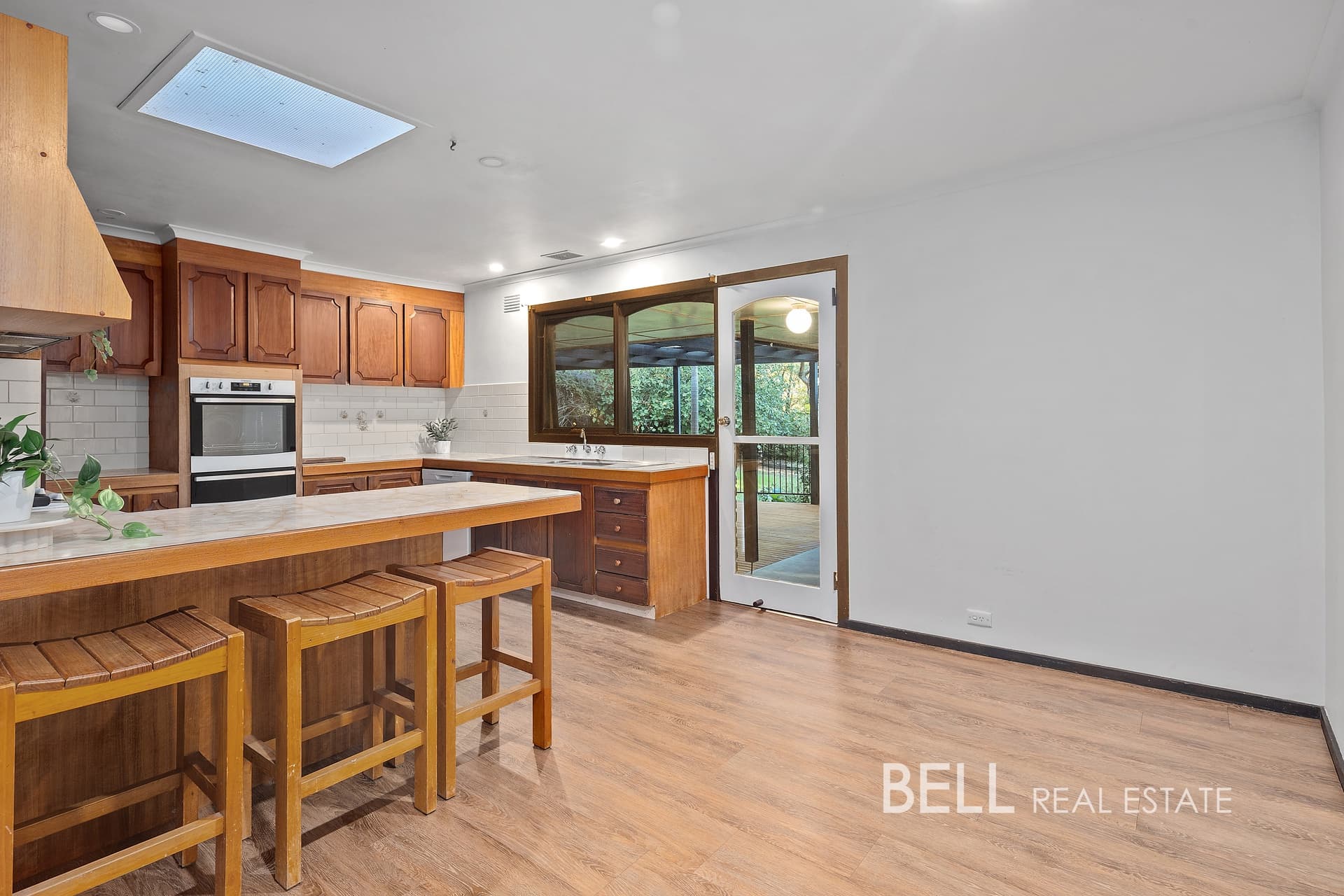 67 Kilvington Drive, EMERALD, Emerald - Thumbnail 3