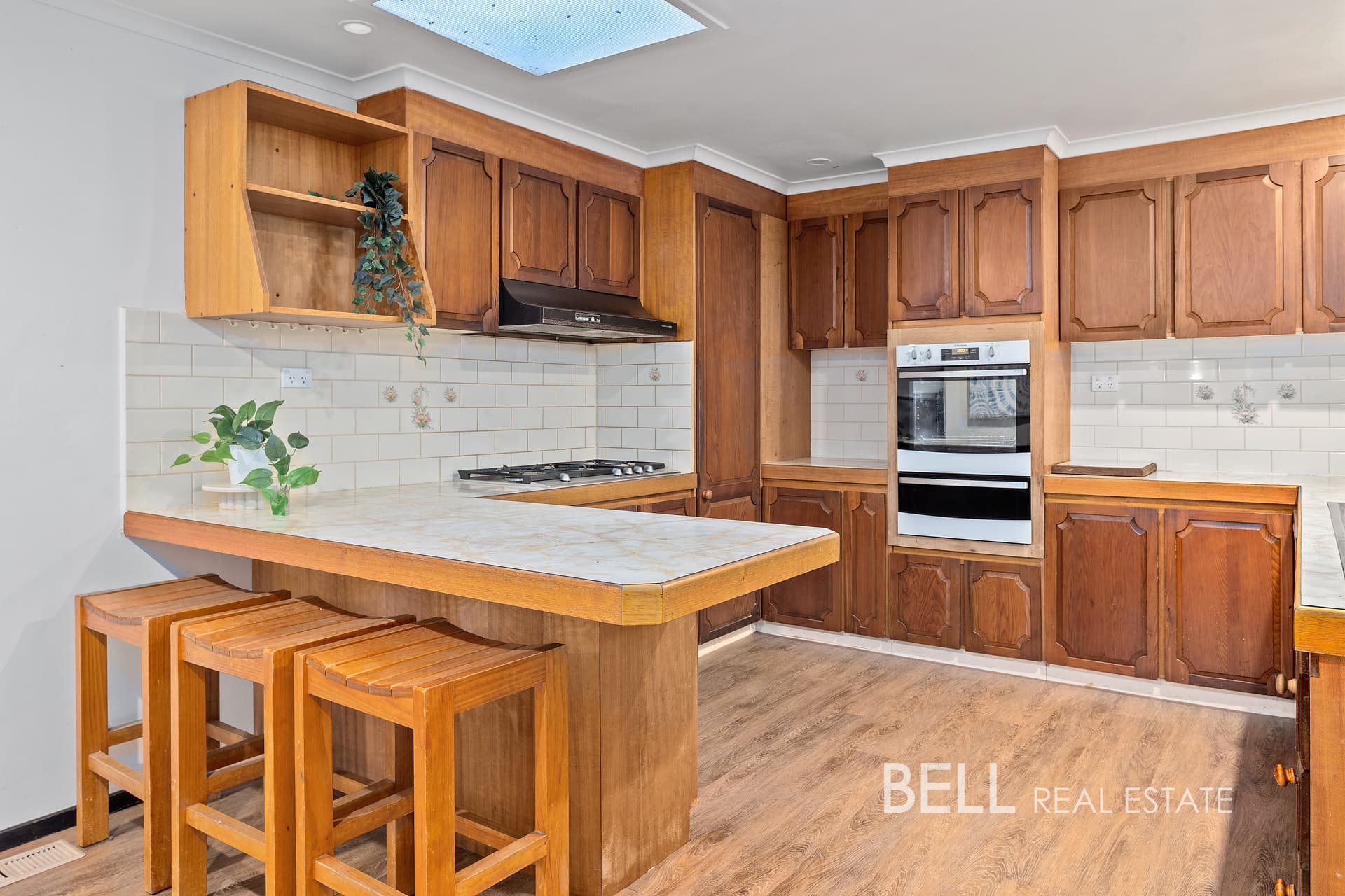 67 Kilvington Drive, EMERALD, Emerald - Thumbnail 2