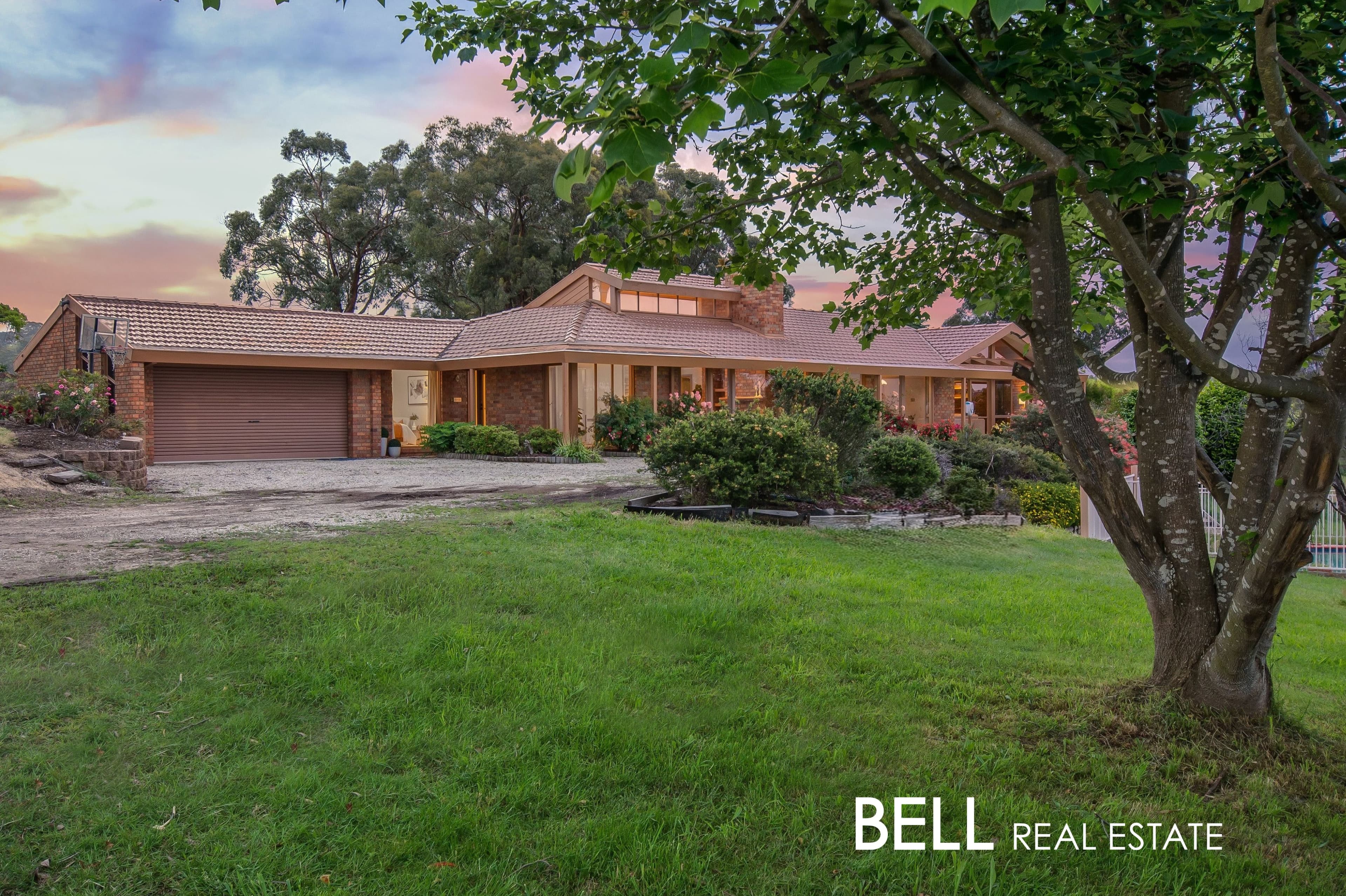 215 Holden Road, SEVILLE, Seville - Image 1