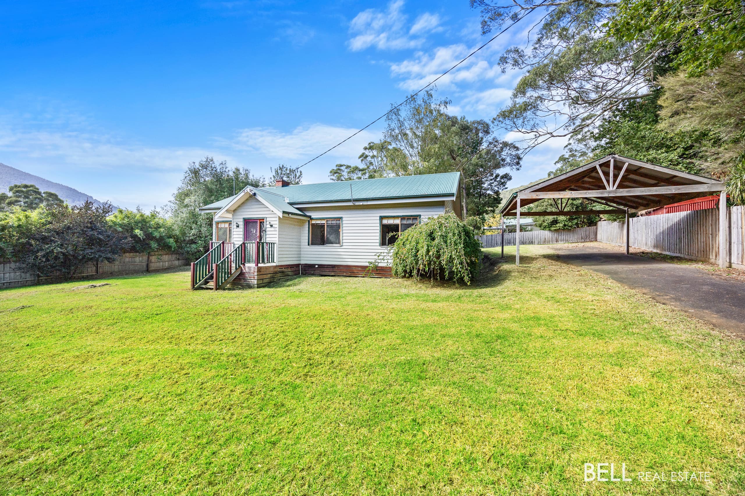 25 Clarke Avenue, WARBURTON, Warburton - Thumbnail 2