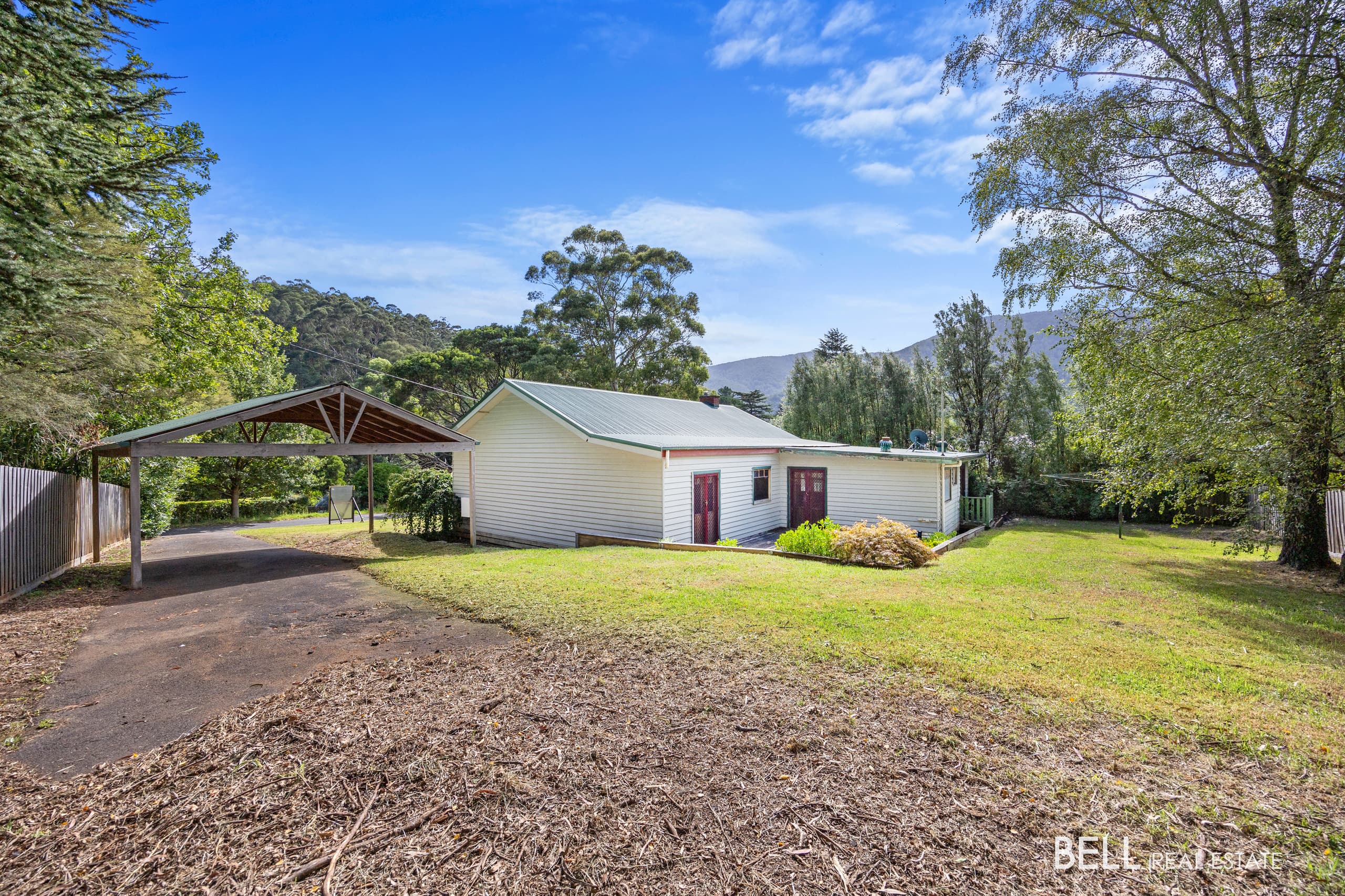 25 Clarke Avenue, WARBURTON, Warburton - Image 1
