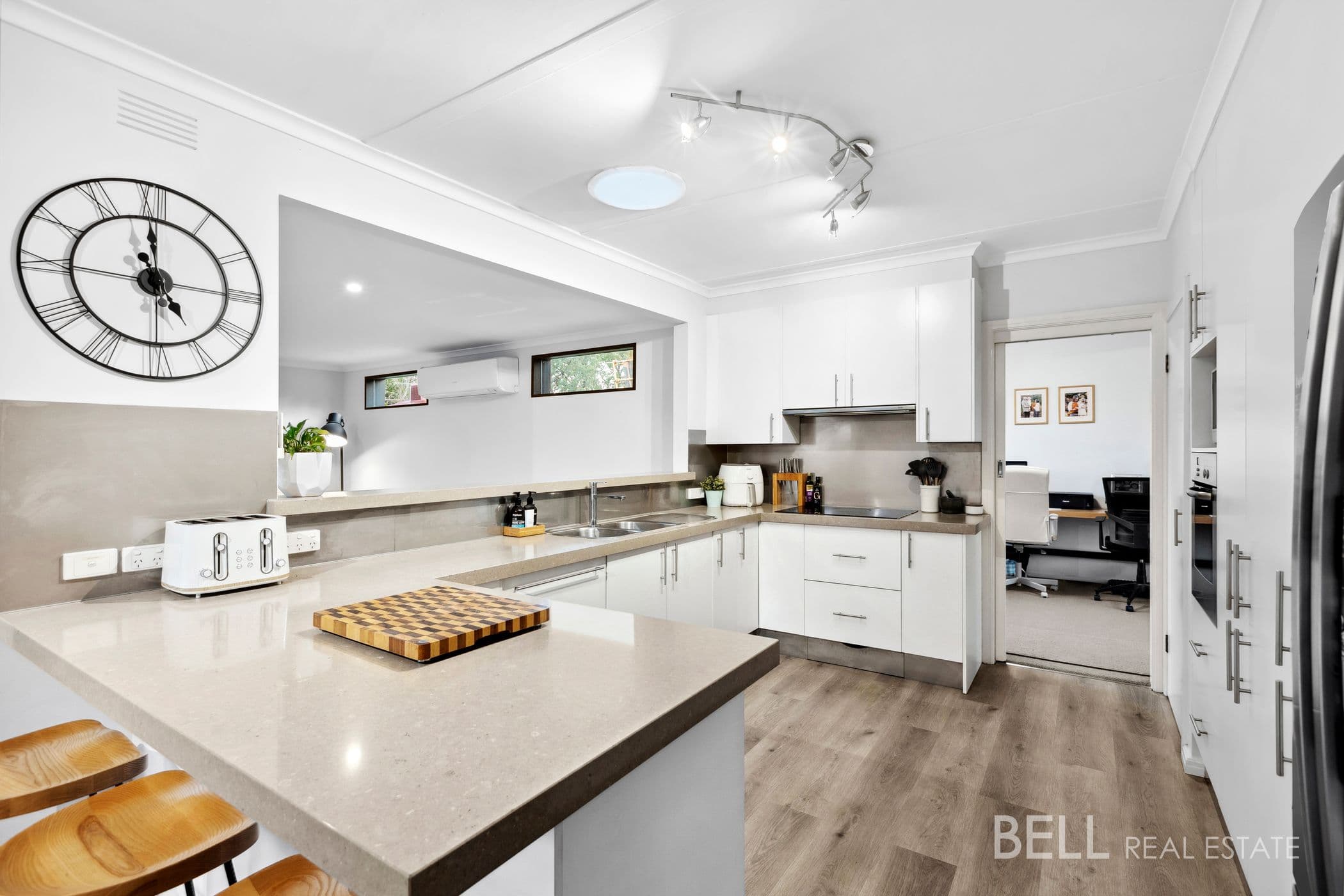 42 Fernhill Road, MOUNT EVELYN, Mount Evelyn - Thumbnail 4