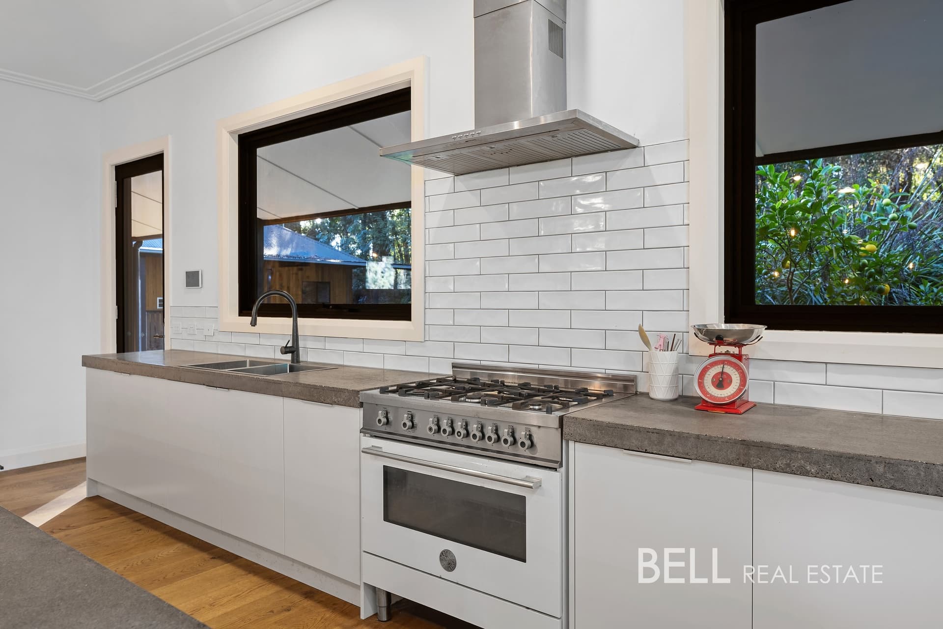 21 Deery Road, EMERALD, Emerald - Thumbnail 4