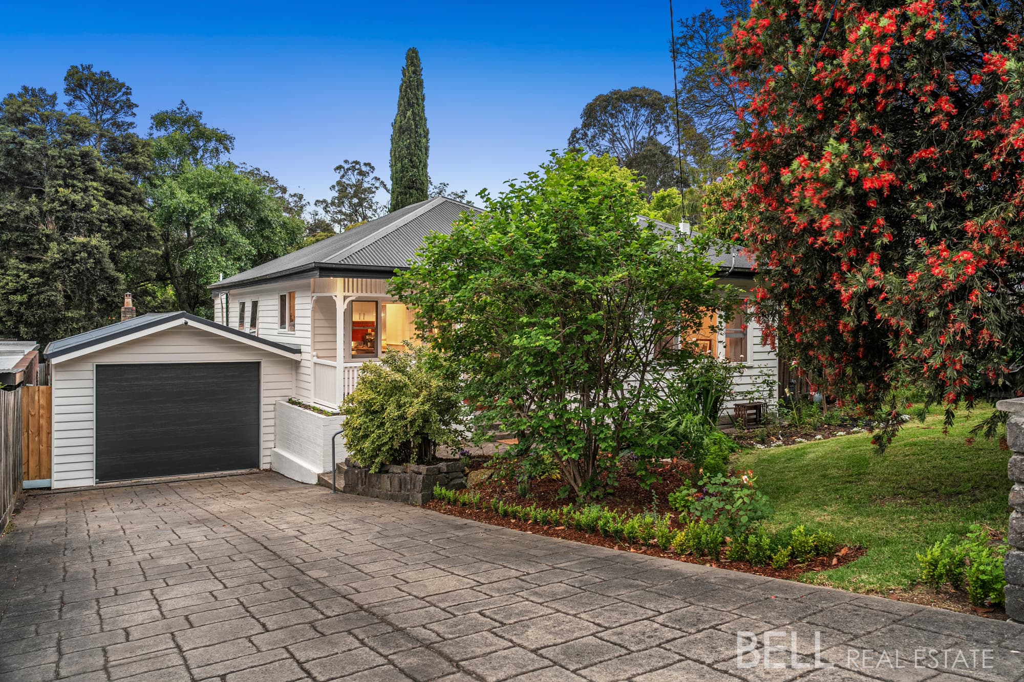 68 Stephen Avenue, MONTROSE, Montrose - Image 1