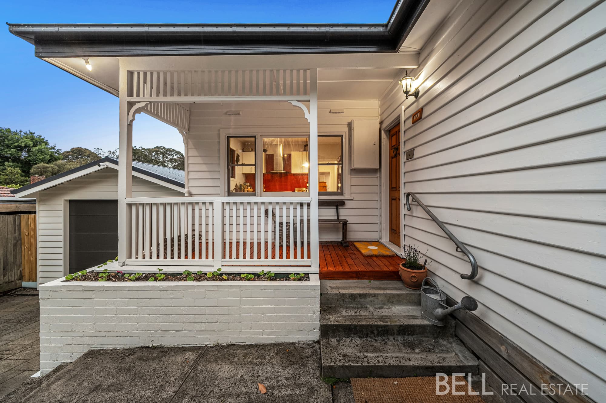 68 Stephen Avenue, MONTROSE, Montrose - Thumbnail 2