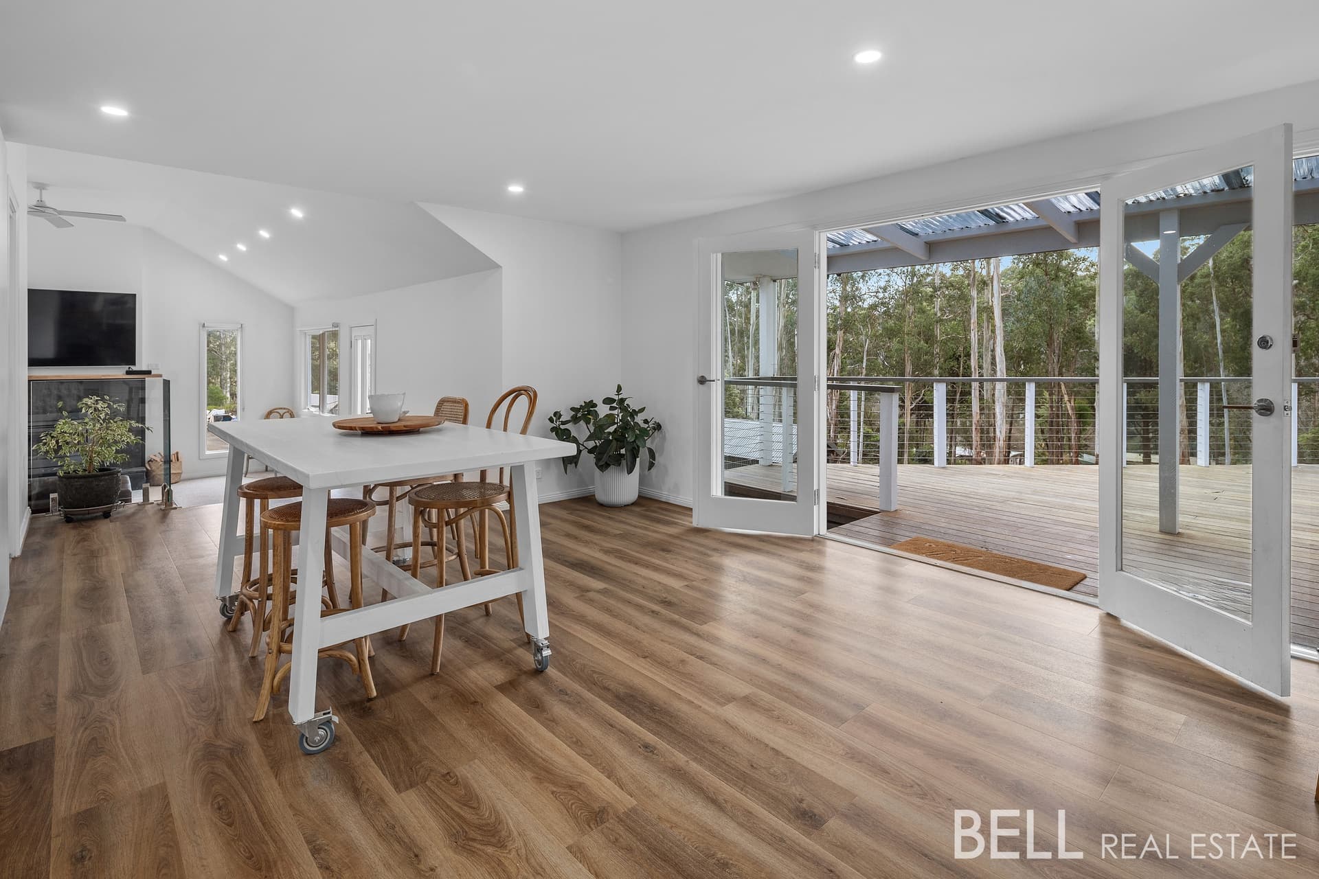 8 Lisheen Road, COCKATOO, Cockatoo - Thumbnail 5