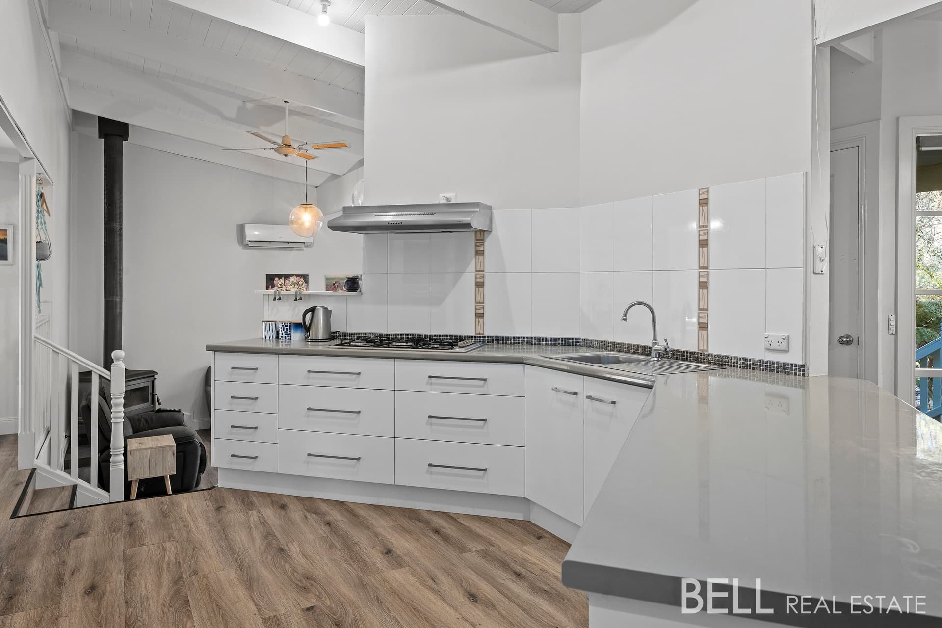 158 Emerald Monbulk Road, EMERALD, Emerald - Thumbnail 2