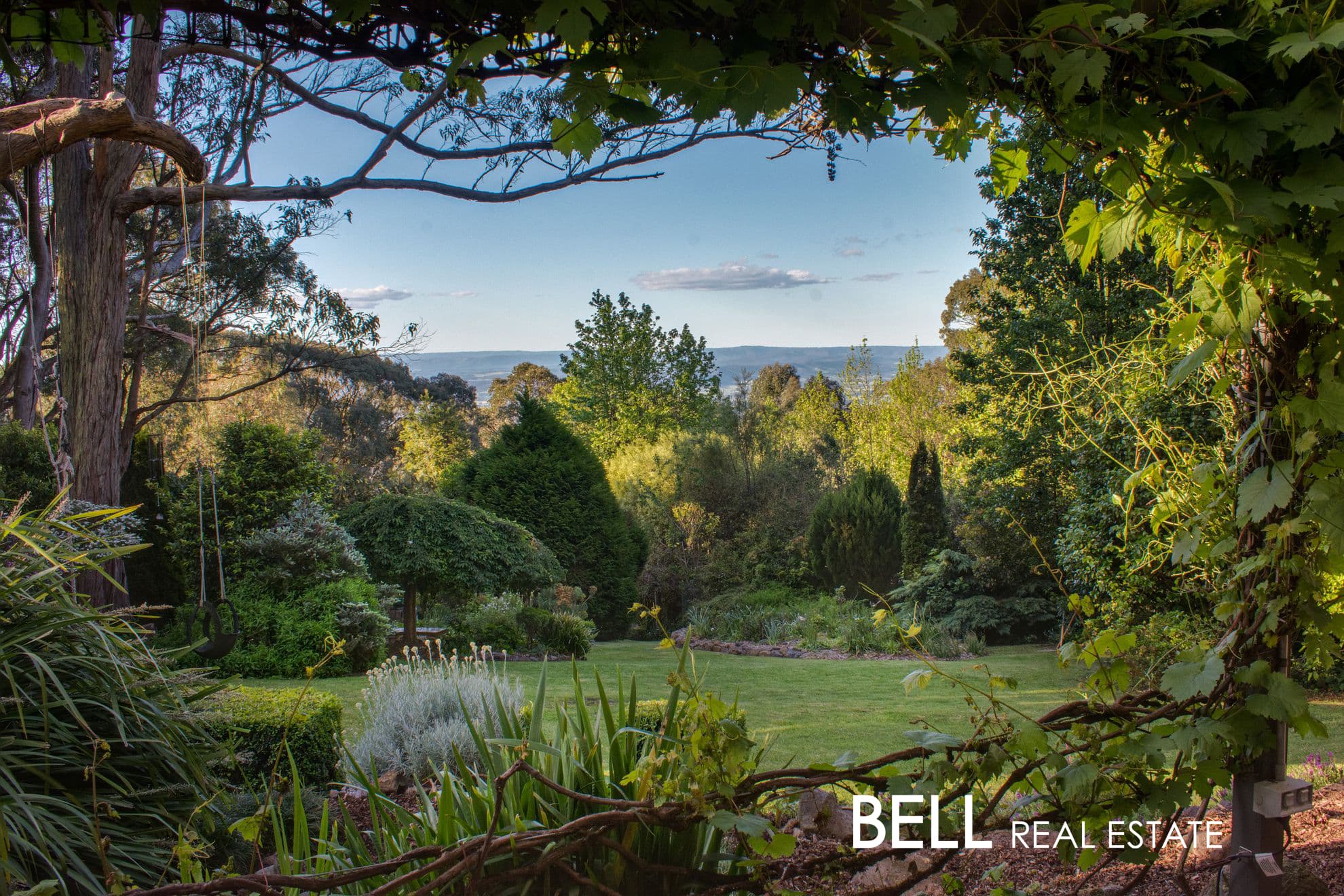46 Ridge Road, MOUNT DANDENONG, Mount Dandenong - Thumbnail 2
