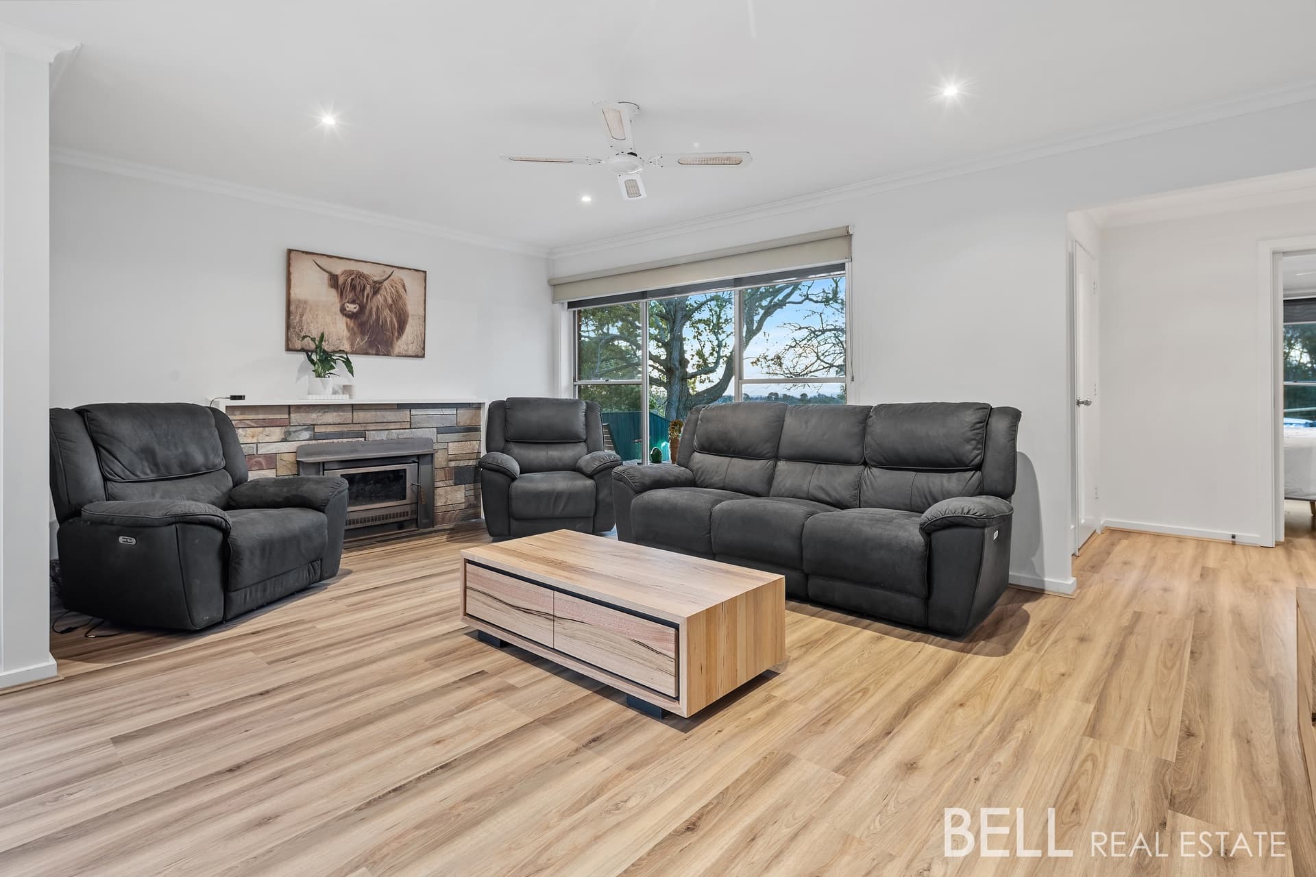 17 Russell Road, GEMBROOK, Gembrook - Thumbnail 5