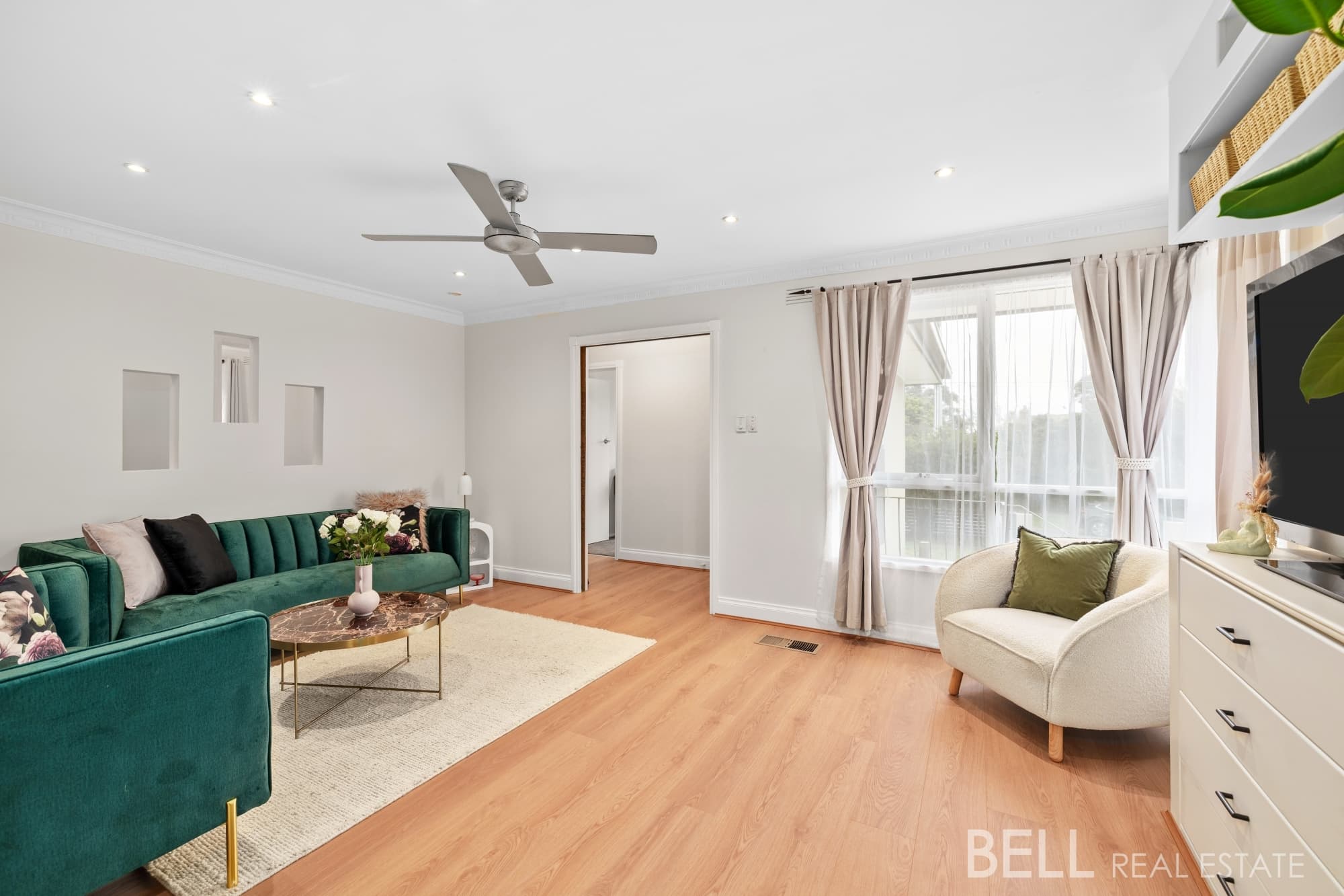 5 Glen Dhu Road, KILSYTH, Kilsyth - Thumbnail 2