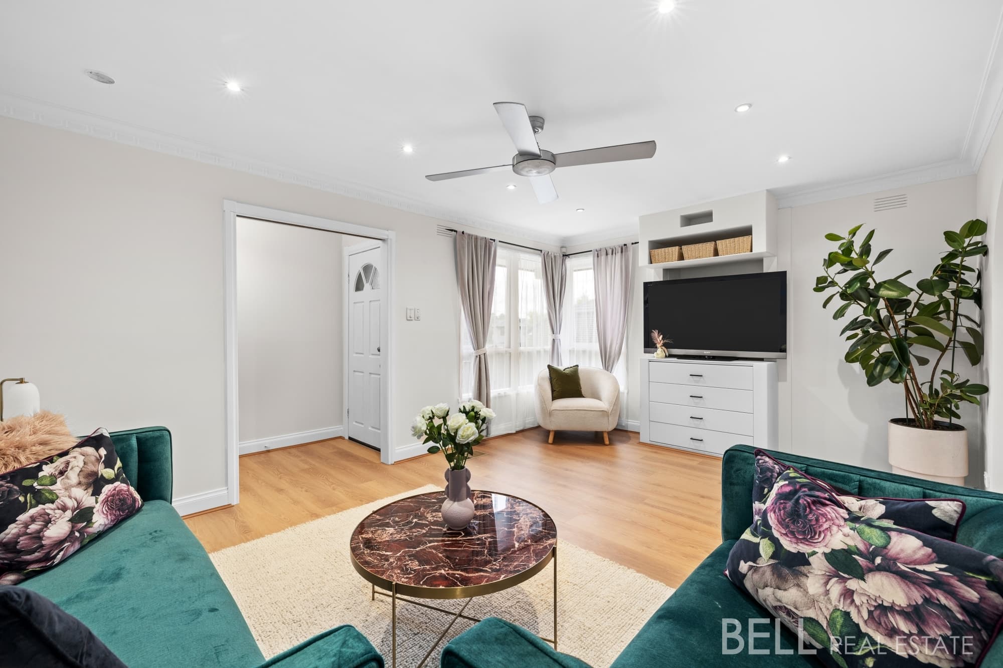5 Glen Dhu Road, KILSYTH, Kilsyth - Thumbnail 4