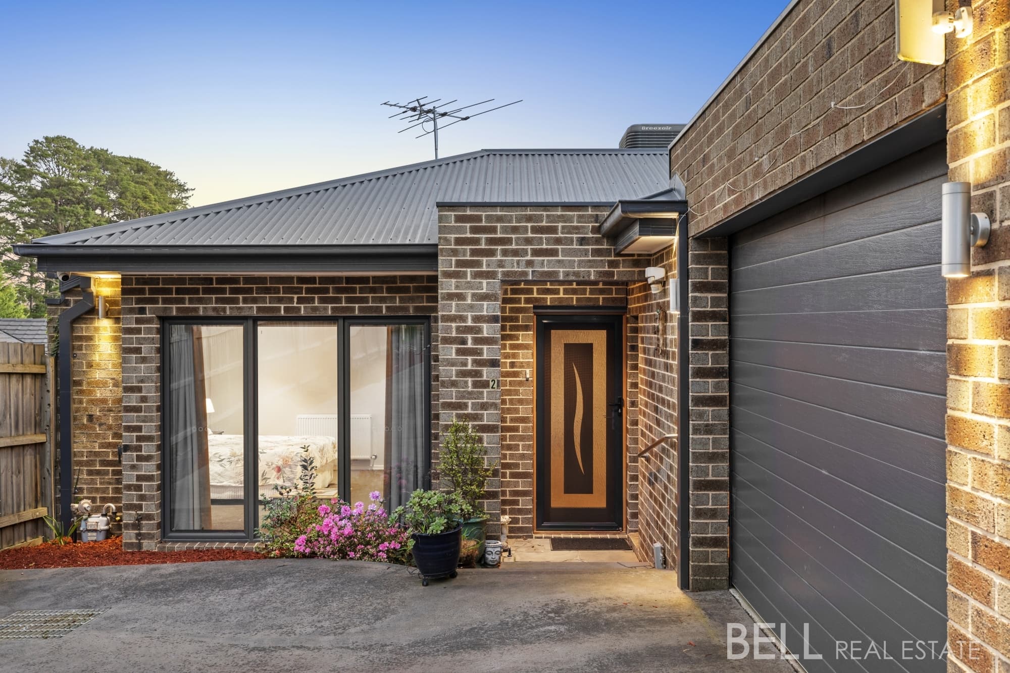 6A Kilborn Court, KILSYTH, Kilsyth - Thumbnail 2