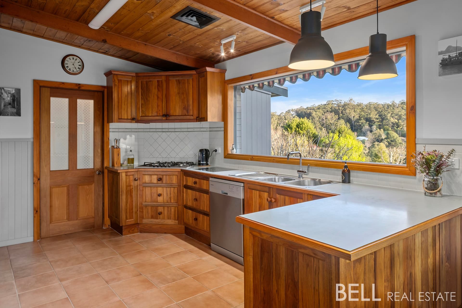81 Emerald Monbulk Road, EMERALD, Emerald - Thumbnail 4