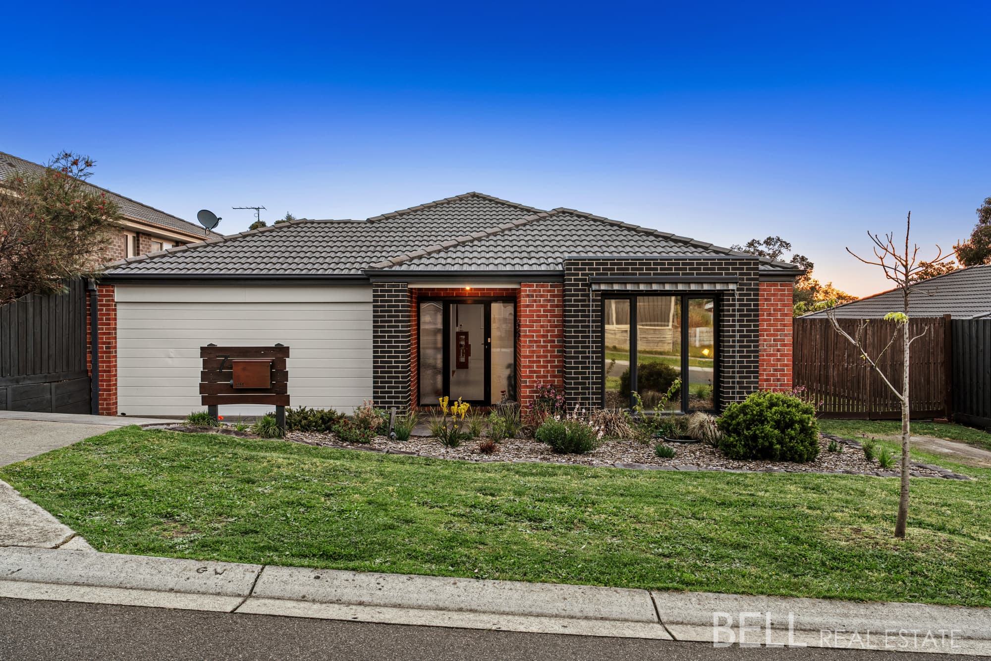 7 One Tree Lane, MONTROSE, Montrose - Image 1