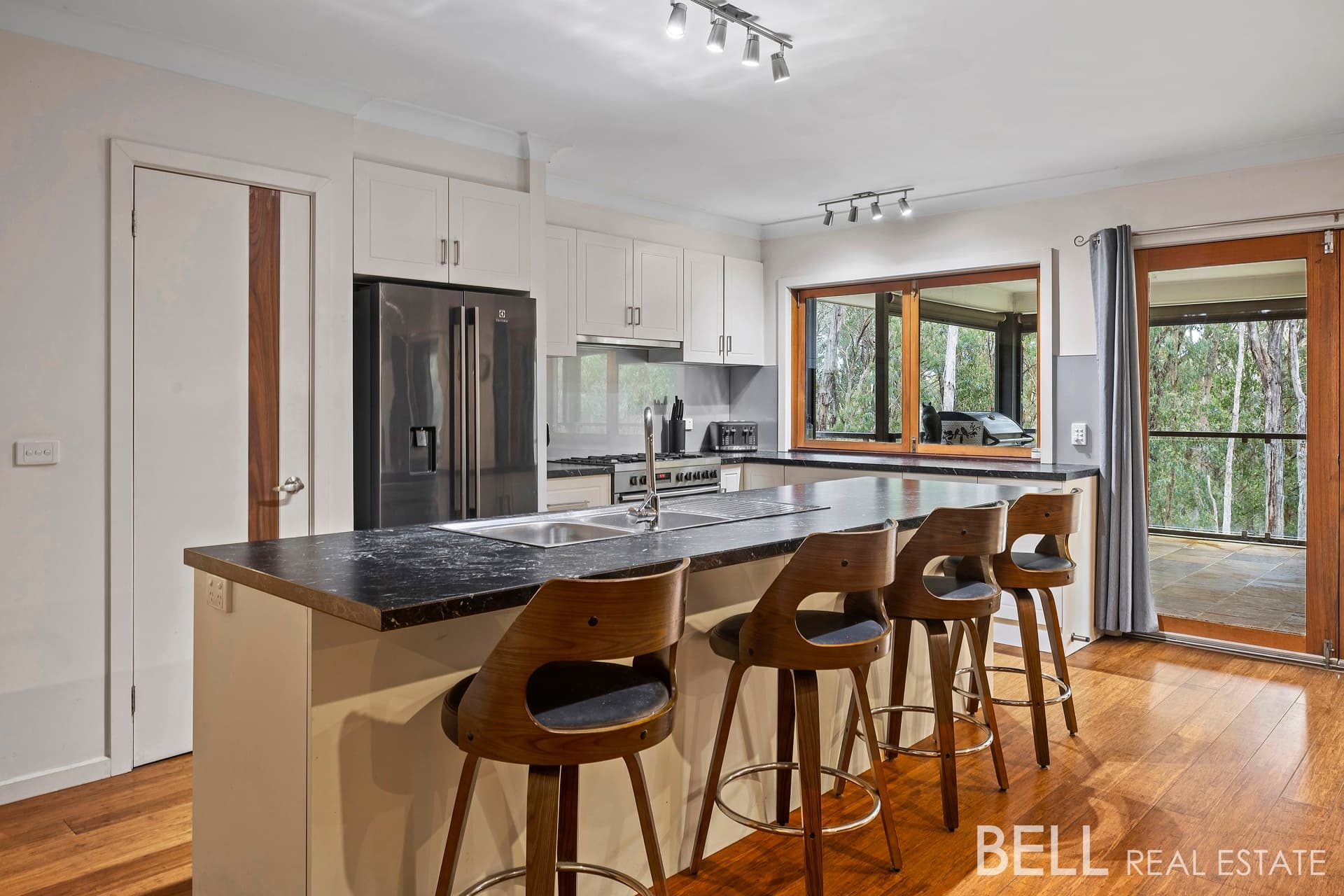 20 Karinga Road, MONBULK, Monbulk - Thumbnail 2