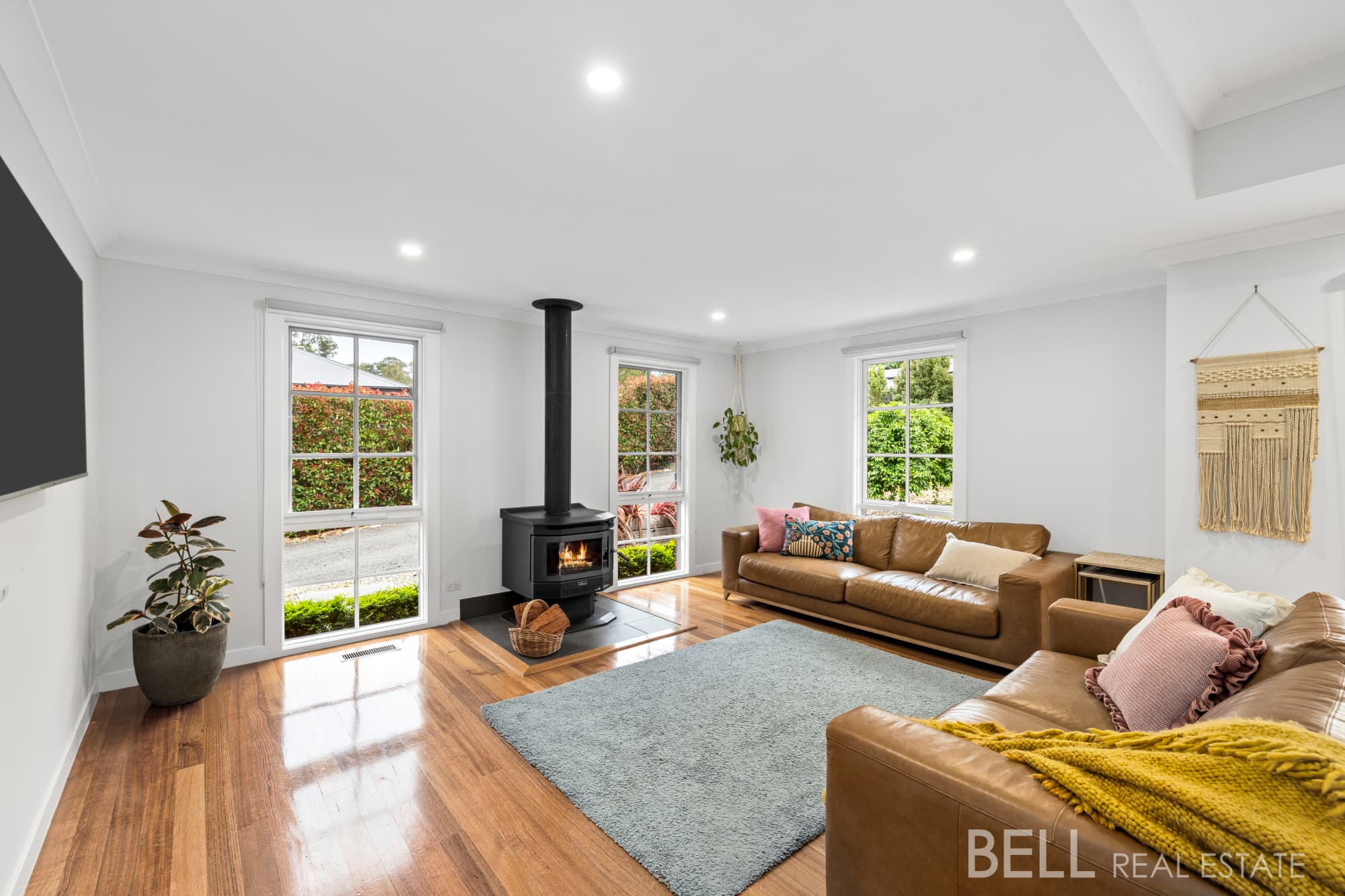 70 Bailey Road, MOUNT EVELYN, Mount Evelyn - Thumbnail 2