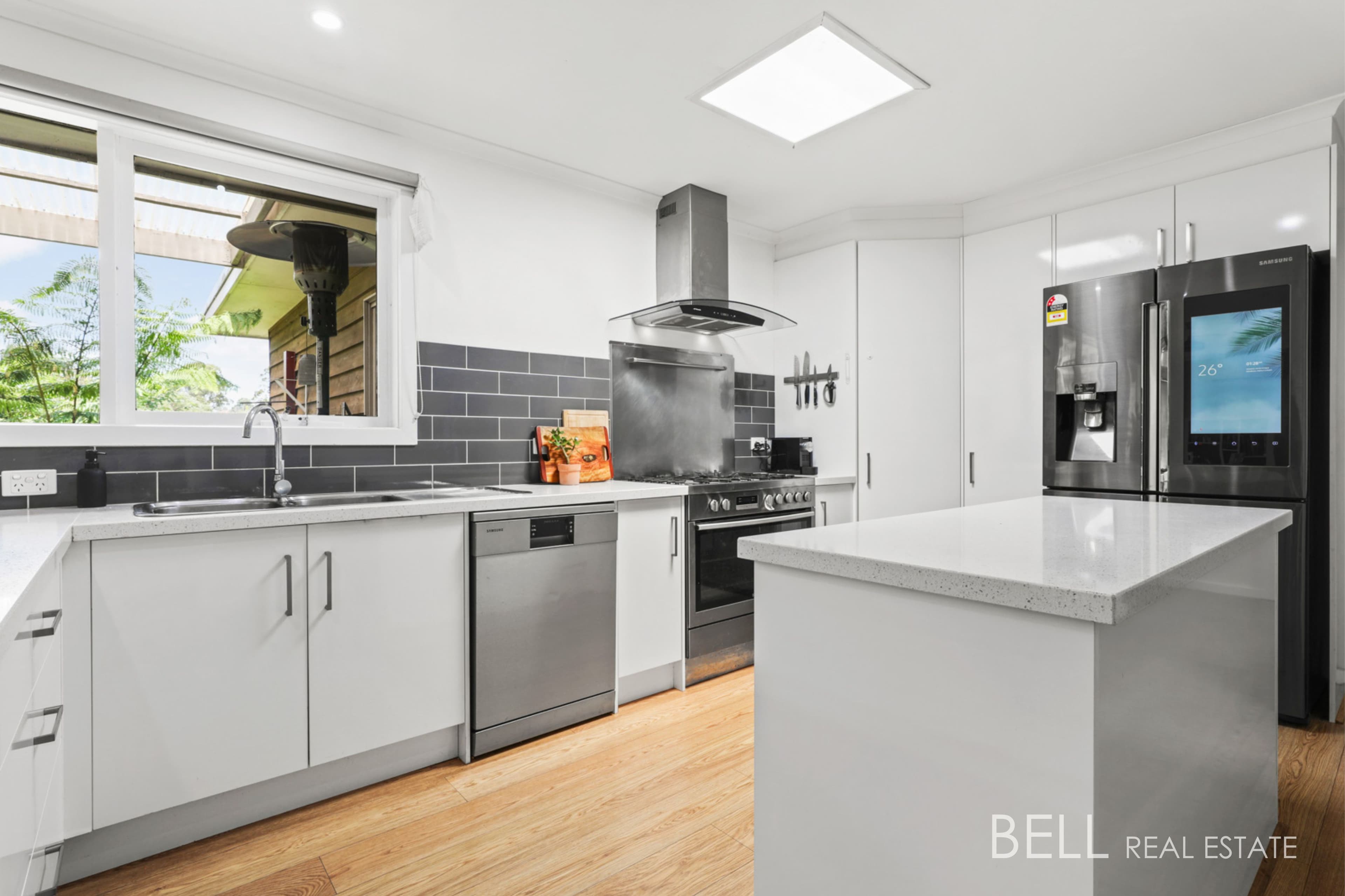 18 Douglas Crescent, MONBULK, Monbulk - Thumbnail 4