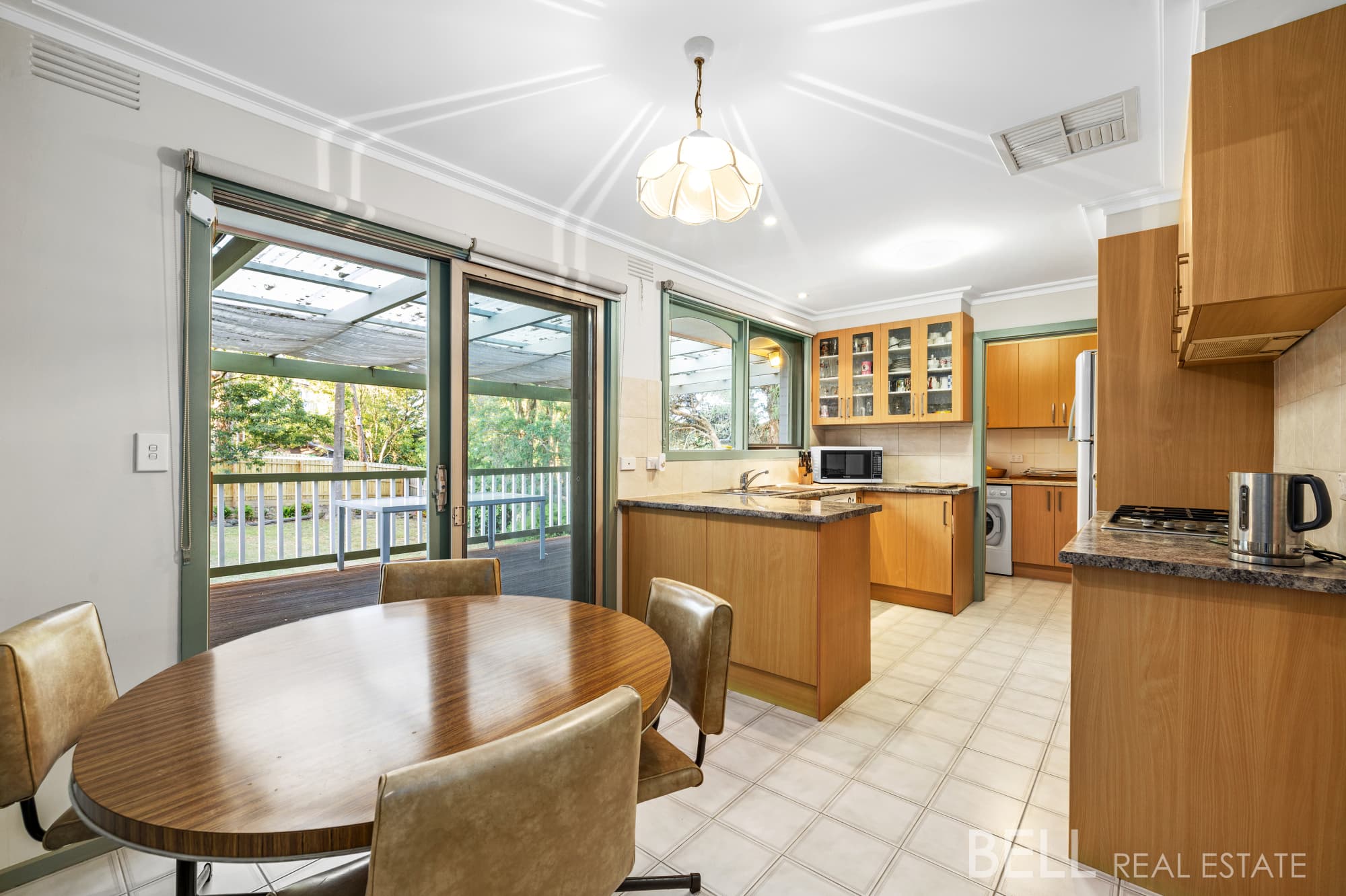 29 Walnut Drive, KILSYTH, Kilsyth - Thumbnail 4