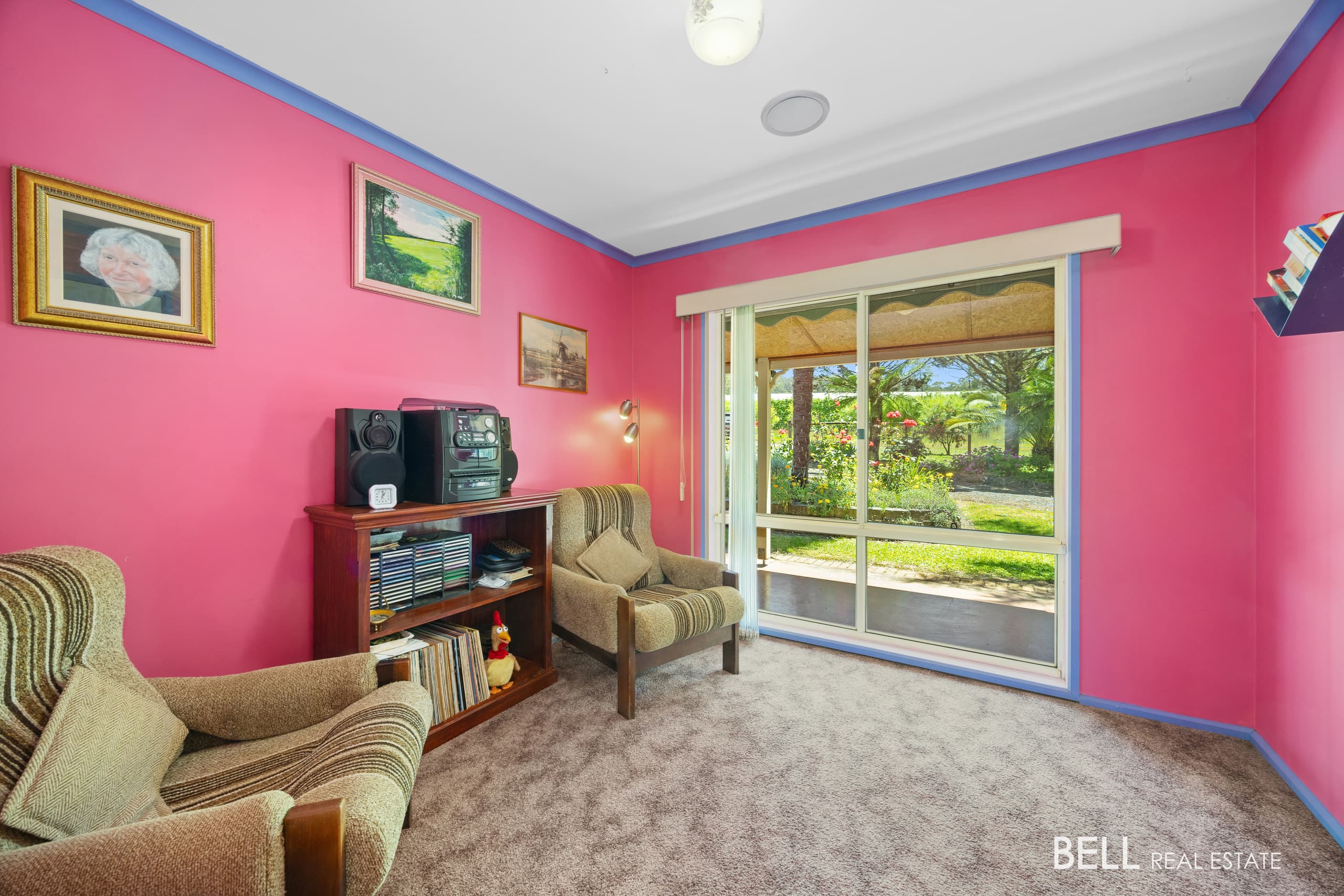 15 Mannagum Road, THREE BRIDGES, Three Bridges - Thumbnail 8