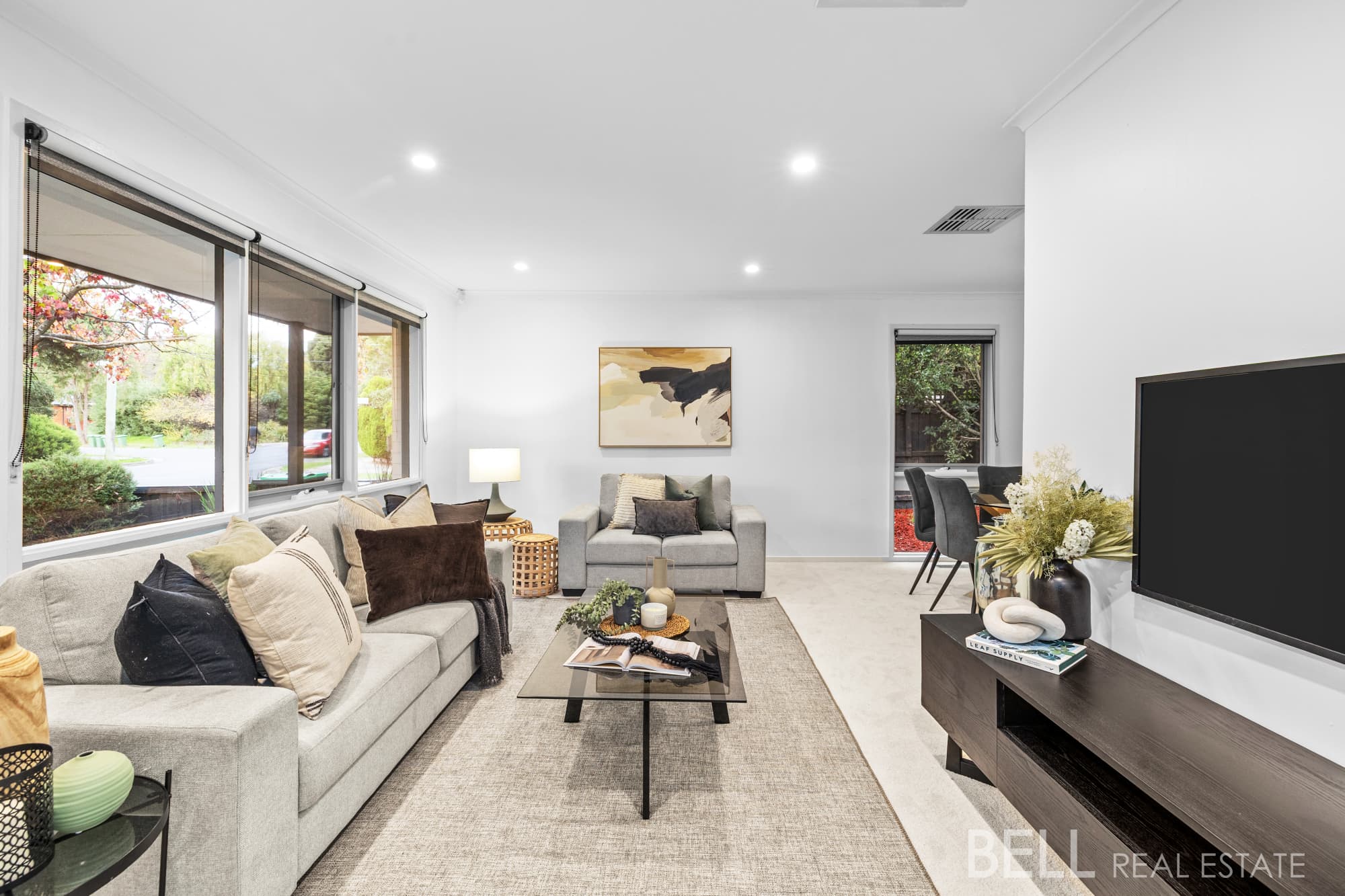 10 Blandford Crescent, BAYSWATER NORTH, Bayswater North - Thumbnail 2