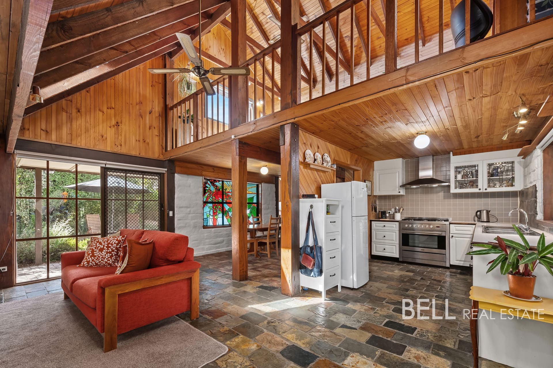 10 Boronia Crescent, COCKATOO, Cockatoo - Thumbnail 2