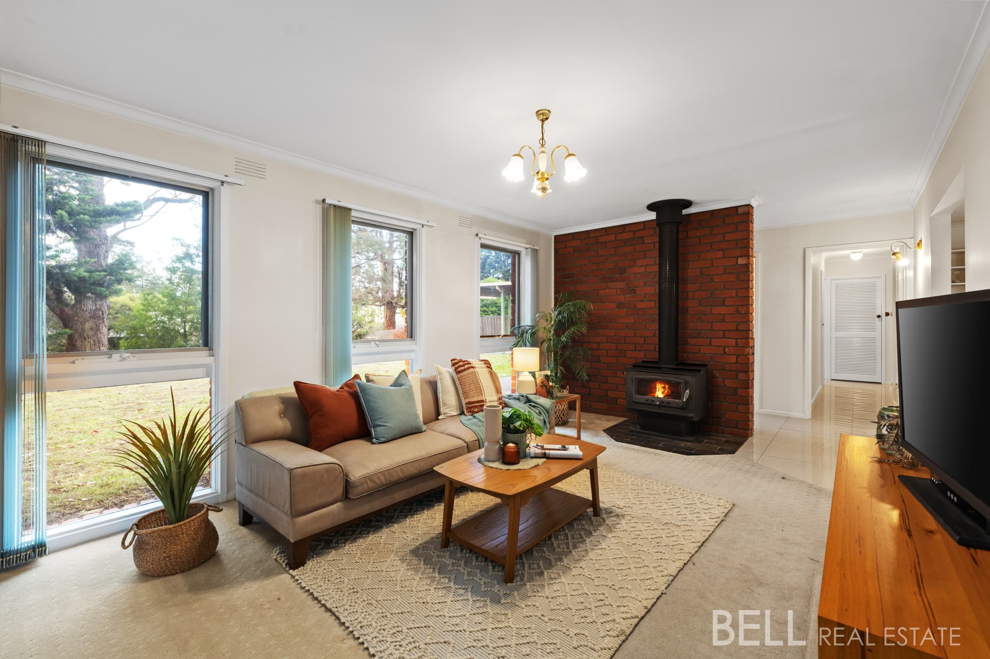 38 Irvine Street, MOUNT EVELYN, Mount Evelyn - Thumbnail 2