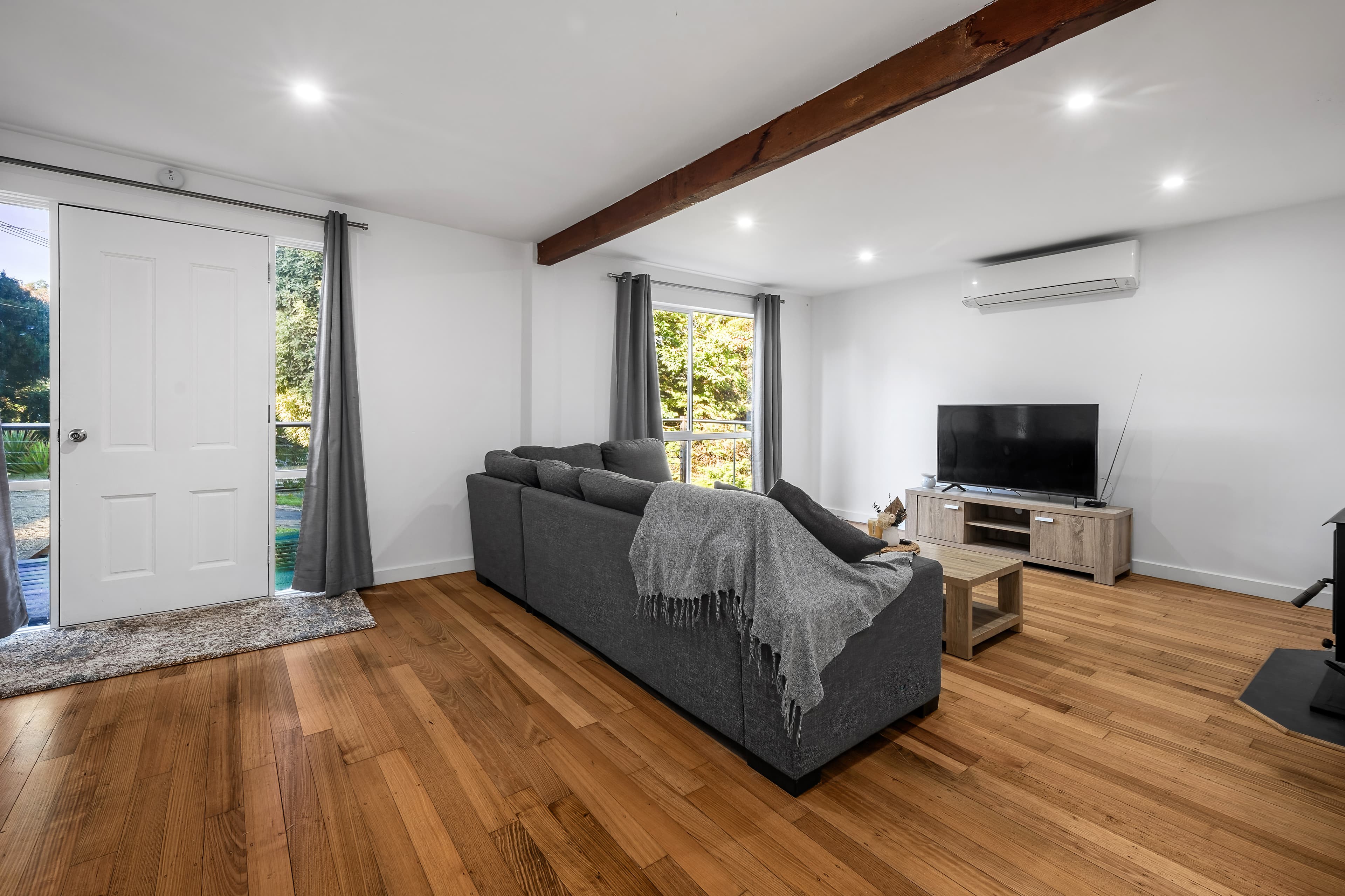 6 Cockatoo Avenue, COCKATOO, Cockatoo - Thumbnail 6
