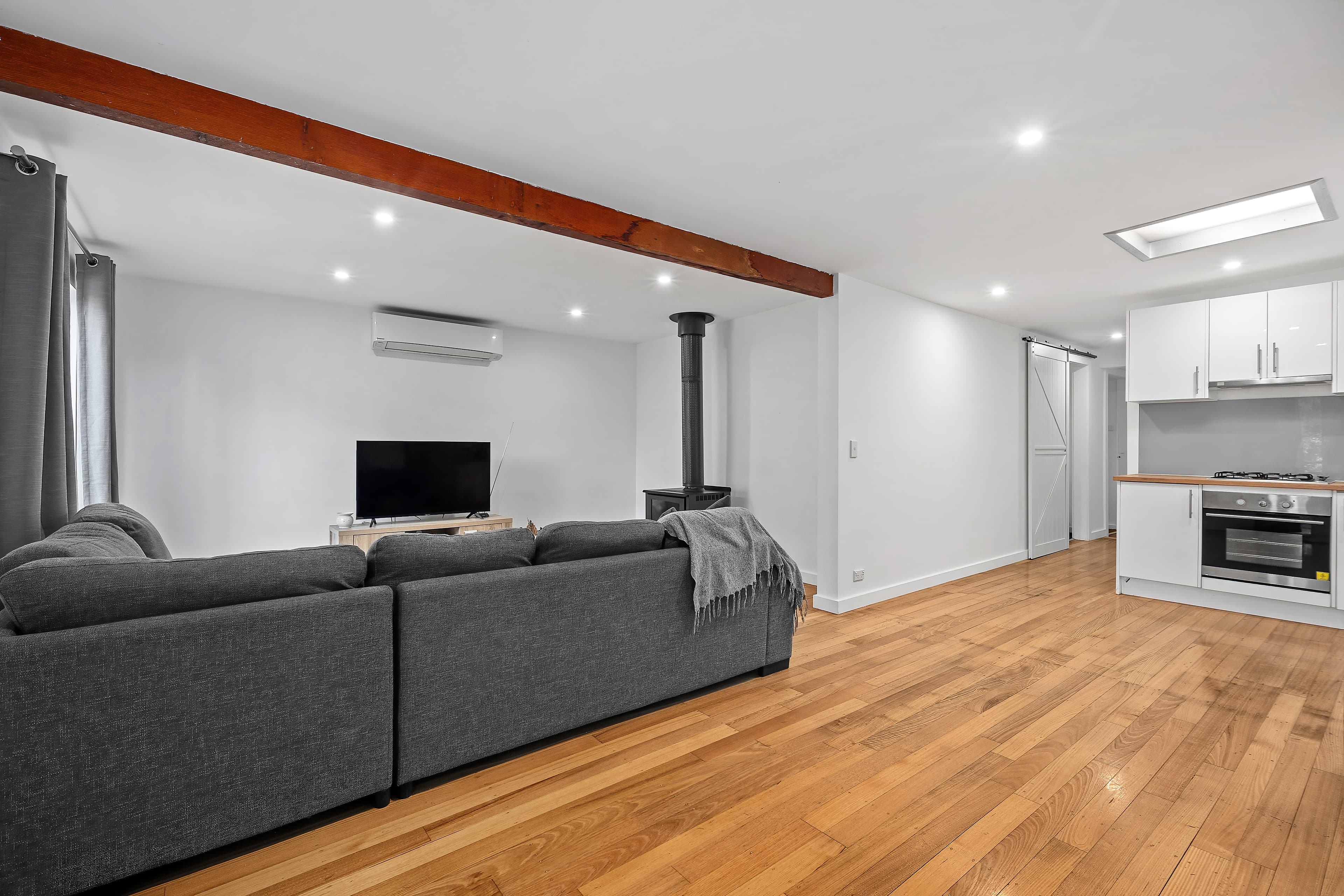 6 Cockatoo Avenue, COCKATOO, Cockatoo - Thumbnail 5