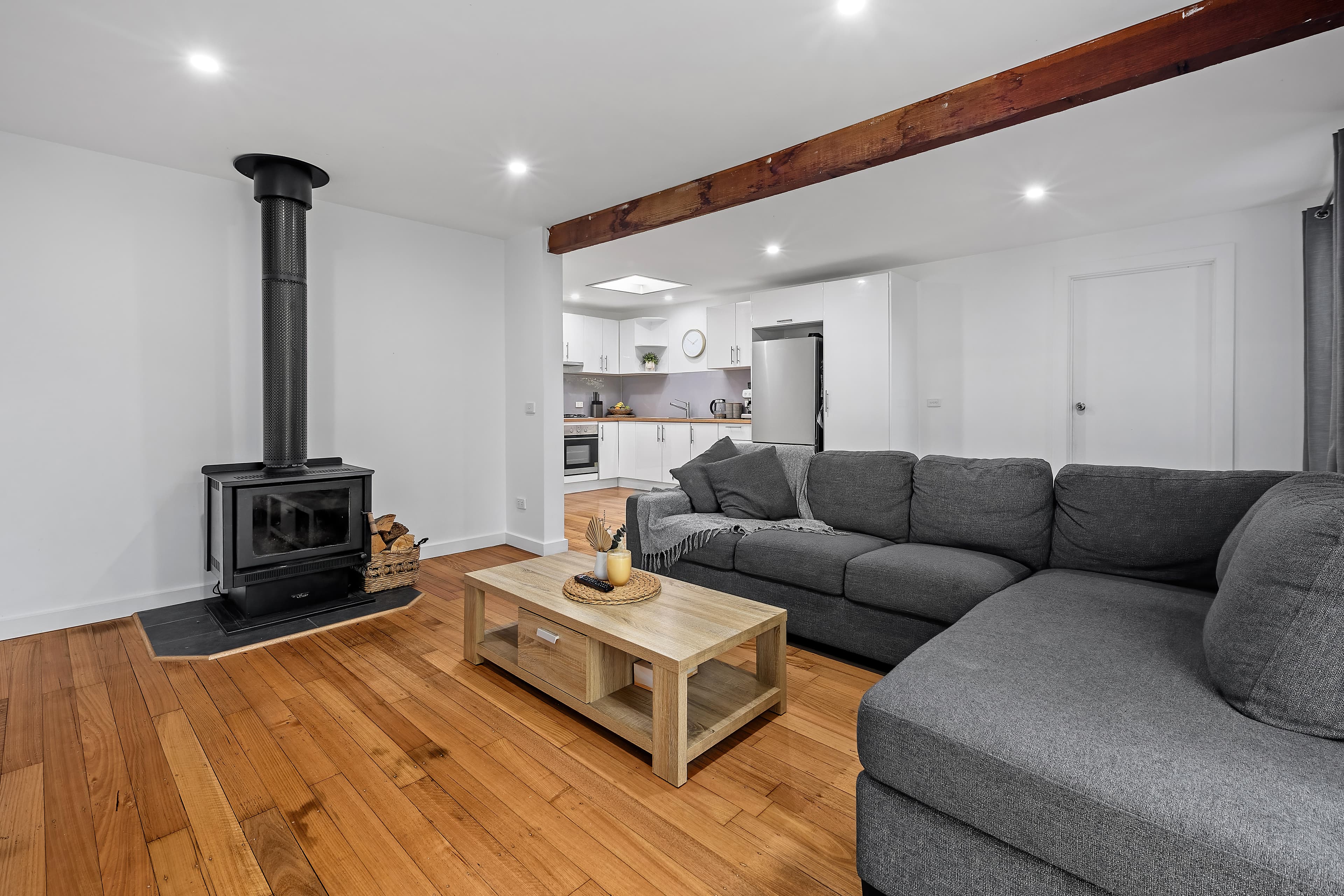 6 Cockatoo Avenue, COCKATOO, Cockatoo - Thumbnail 4