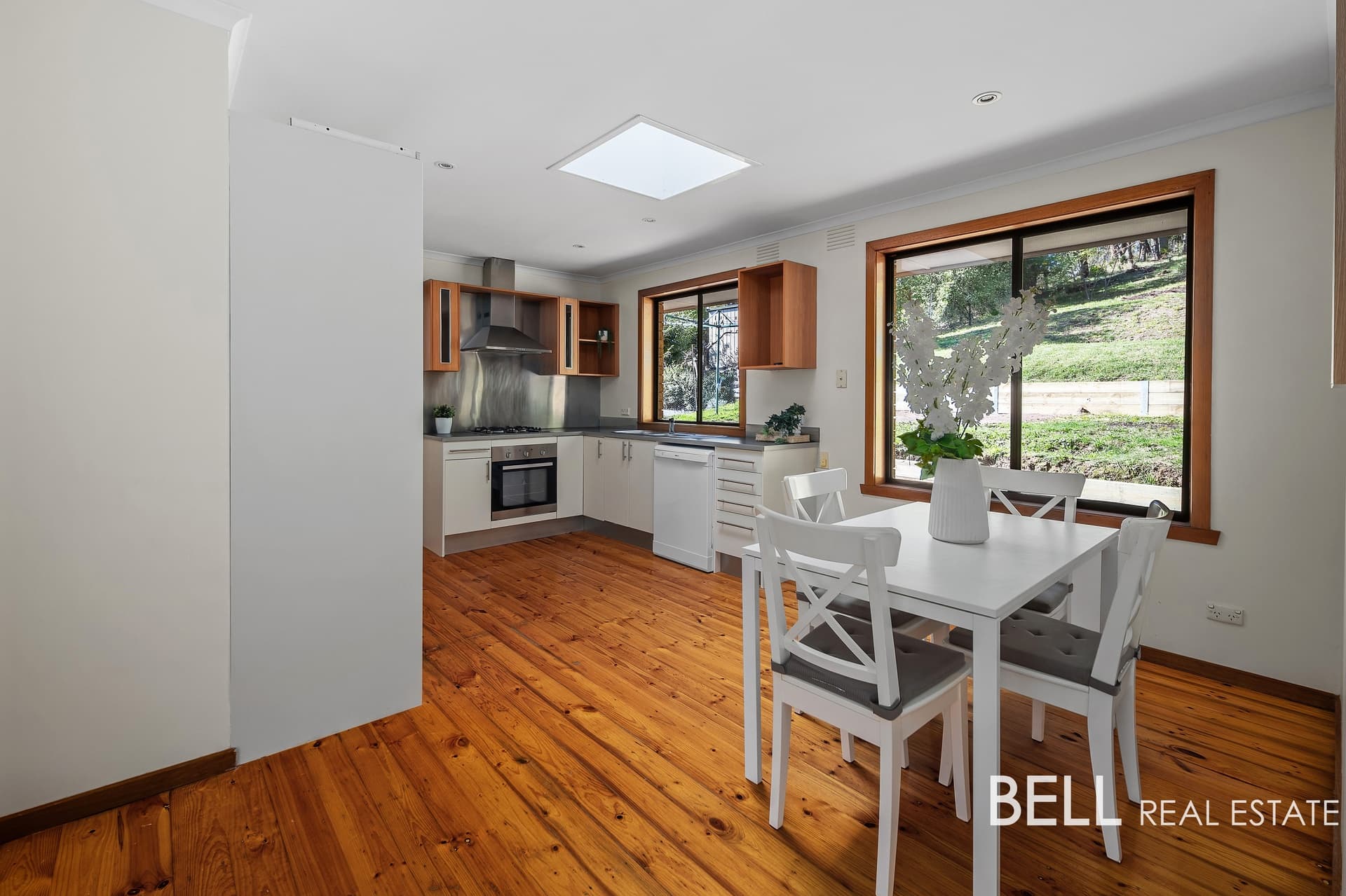 66 Woori Yallock Road, COCKATOO, Cockatoo - Thumbnail 8