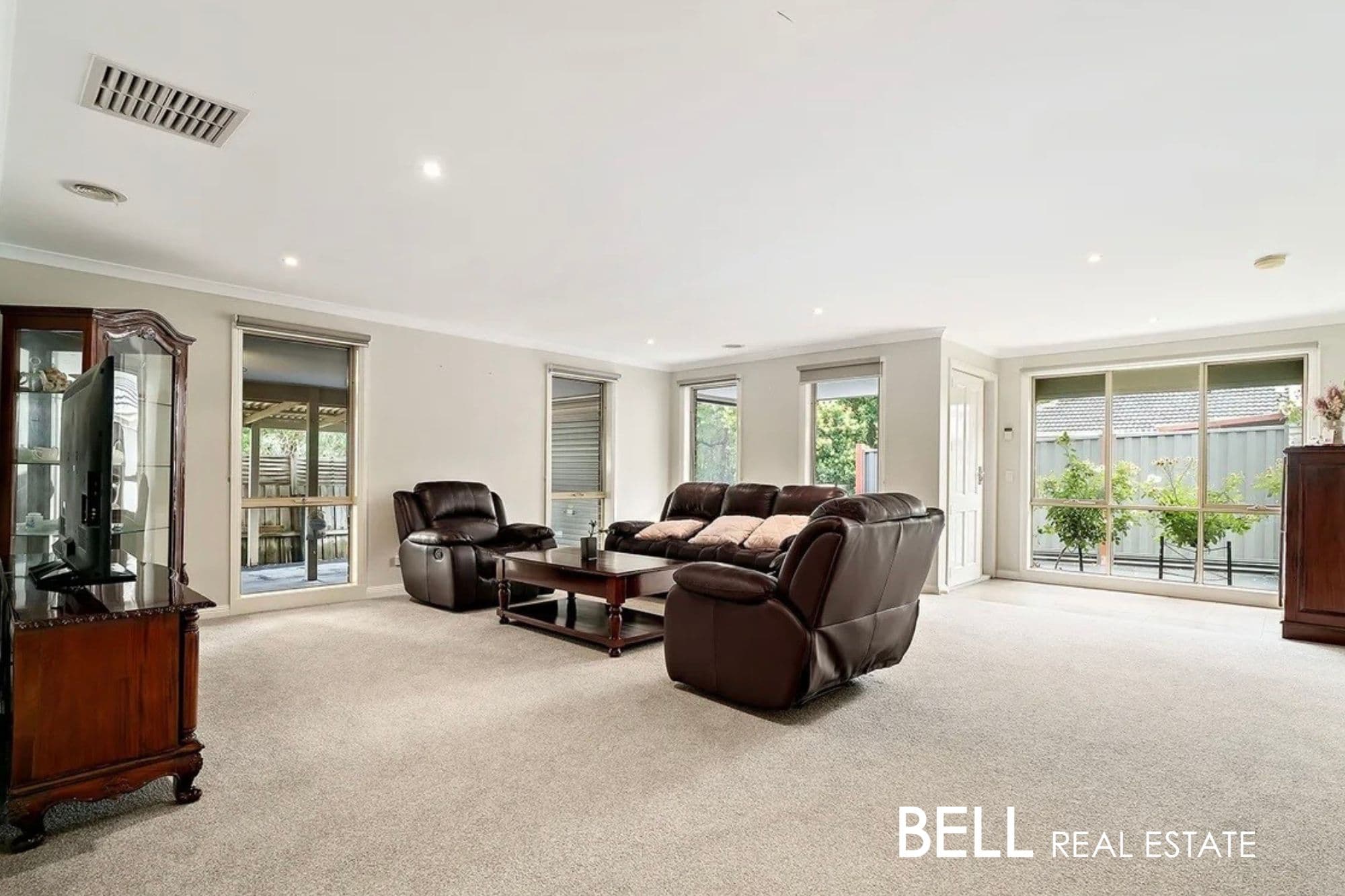 10 Buttler Street, KILSYTH, Kilsyth - Thumbnail 2