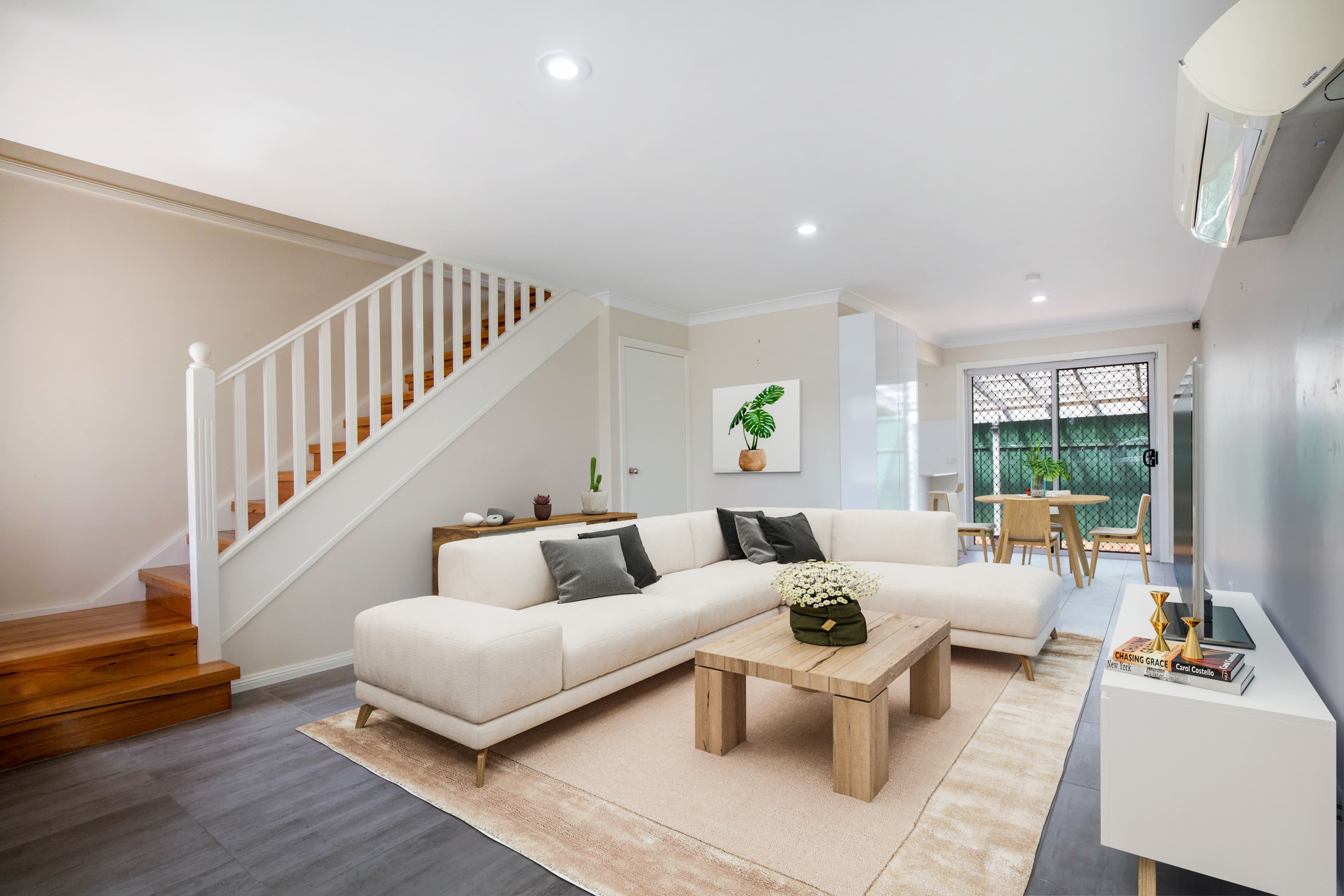 1/6 College Street, CAMBRIDGE PARK, Cambridge Park - Thumbnail 2