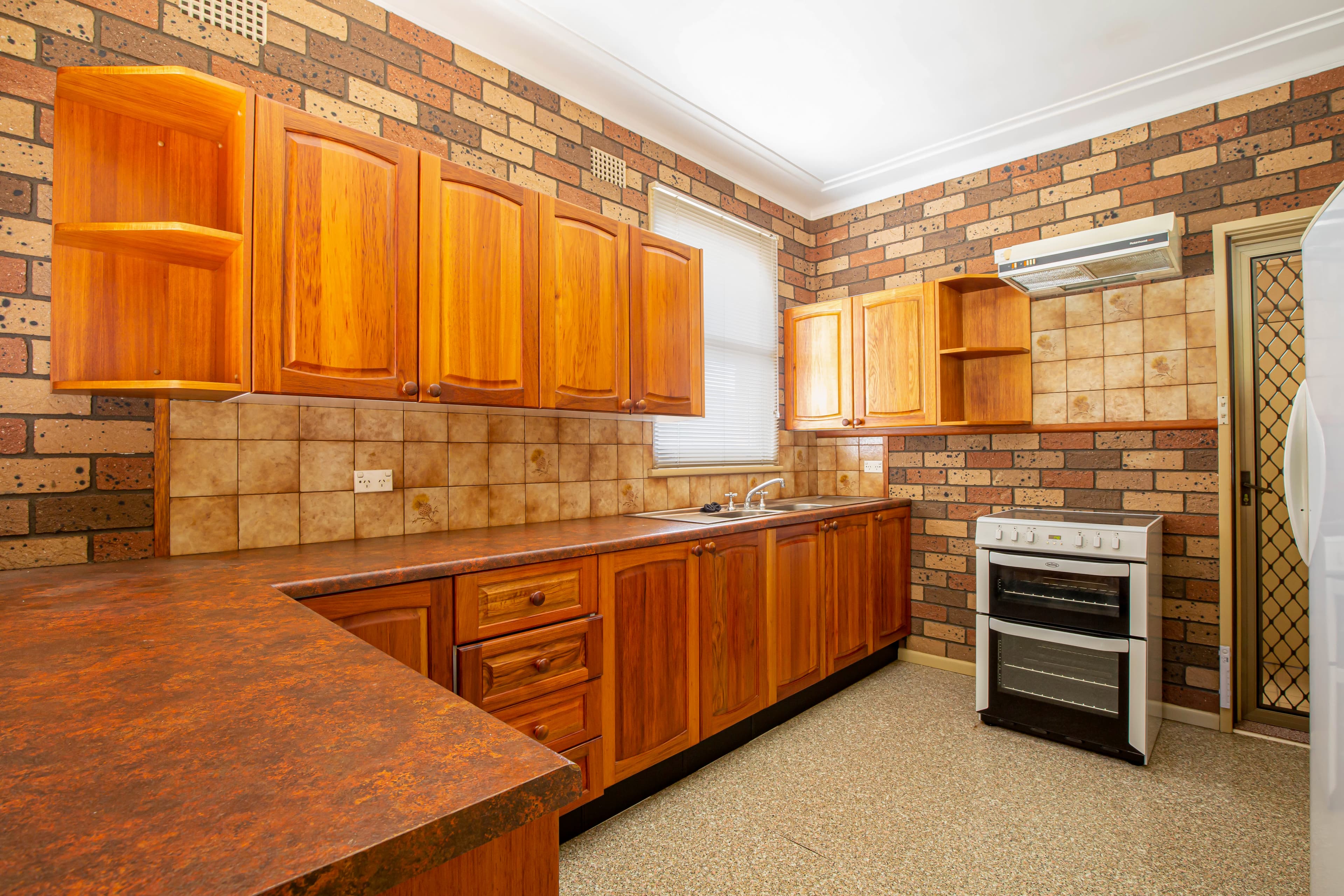 5 Epping Close, CAMBRIDGE PARK, Cambridge Park - Thumbnail 4