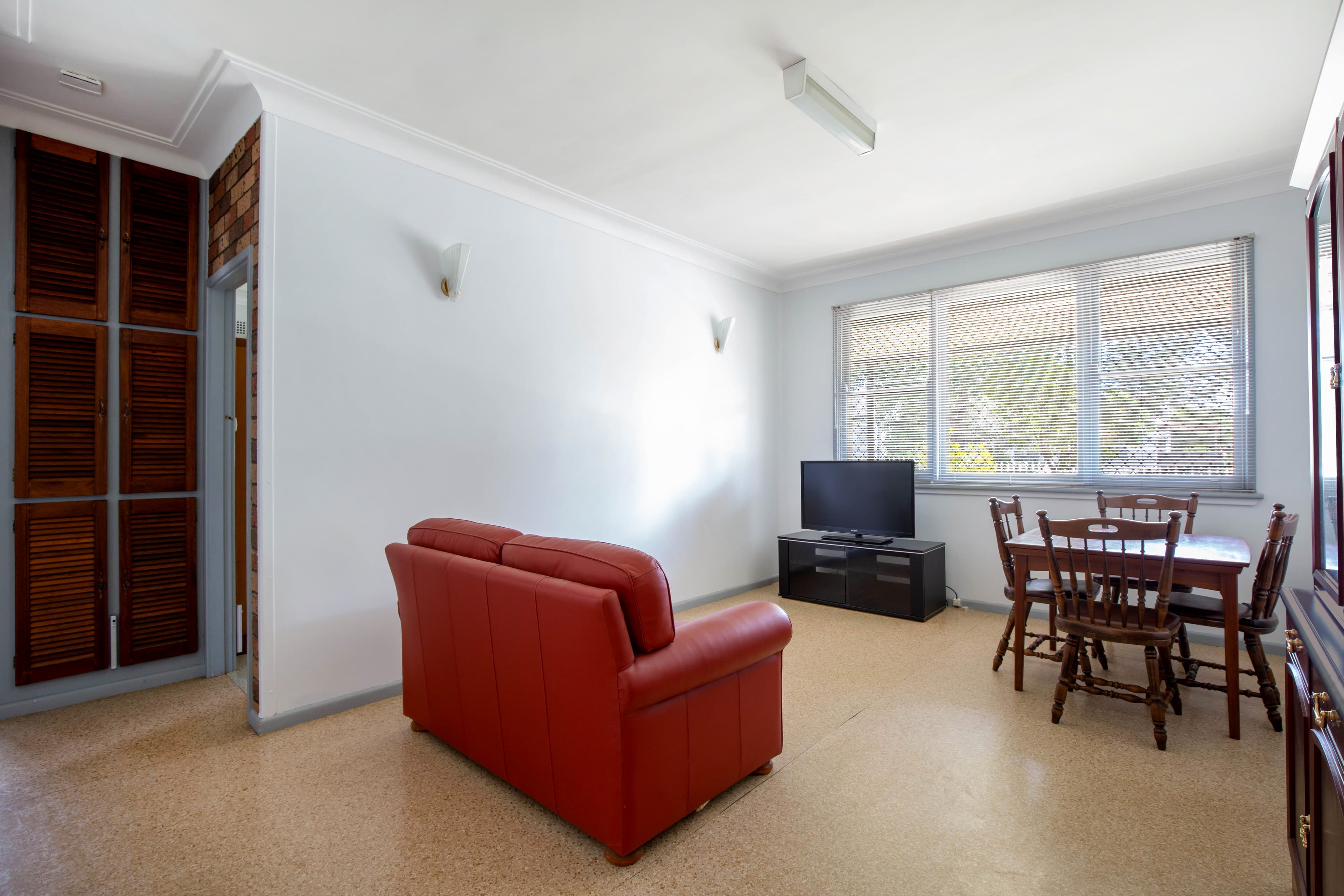 5 Epping Close, CAMBRIDGE PARK, Cambridge Park - Thumbnail 3