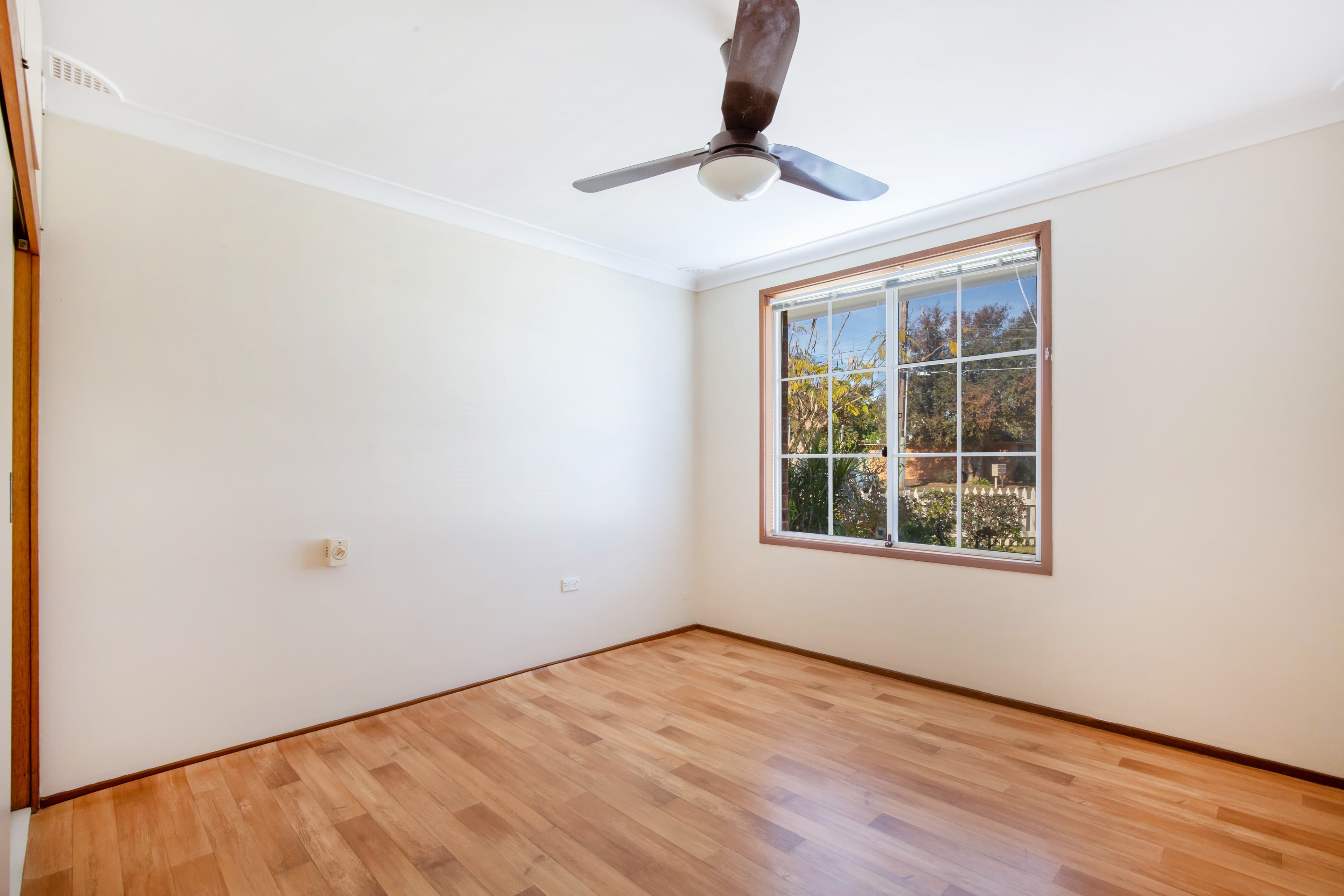 19 Kingsbury Place, KINGSWOOD, Kingswood - Thumbnail 3