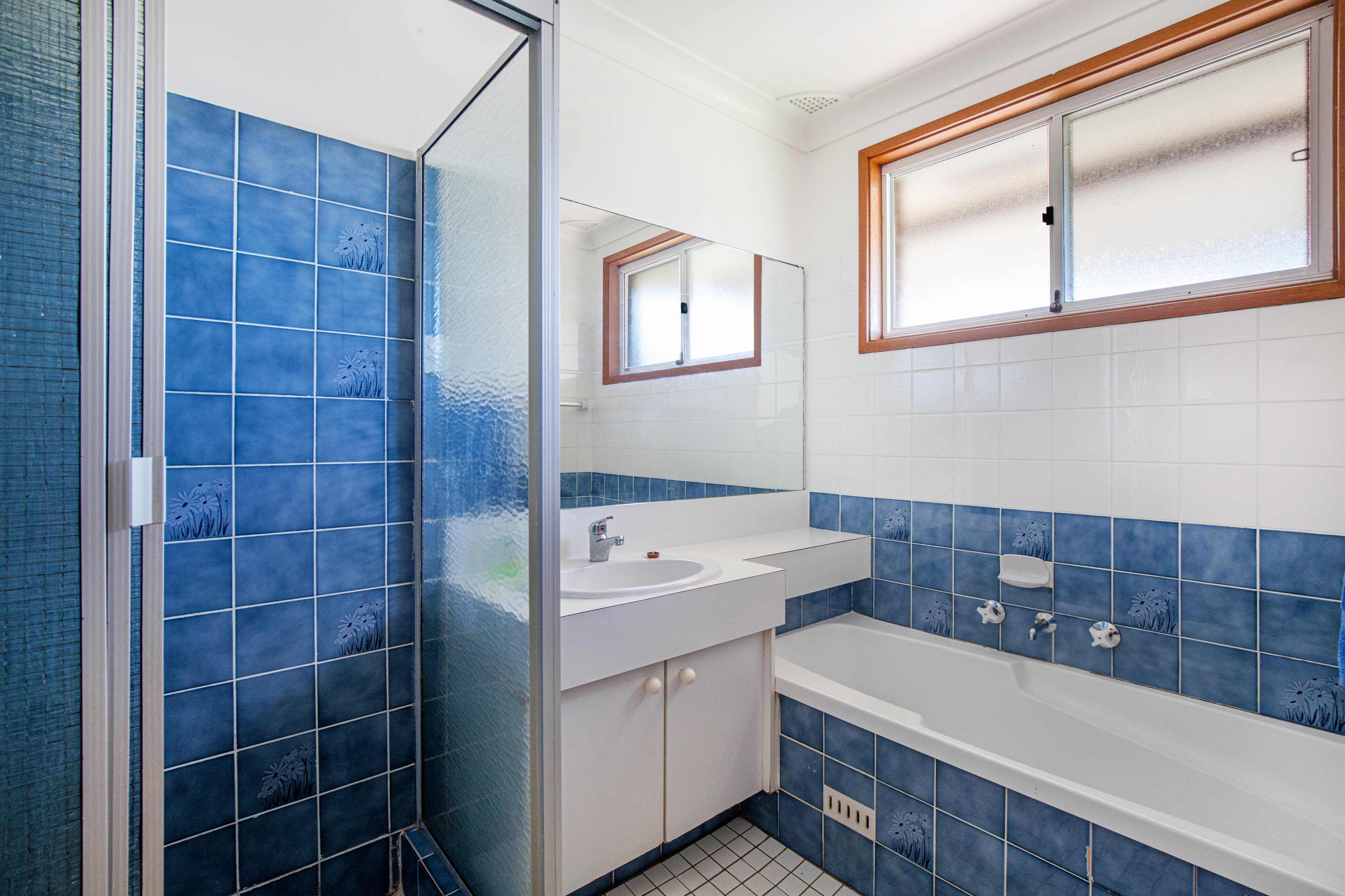 19 Kingsbury Place, KINGSWOOD, Kingswood - Thumbnail 4